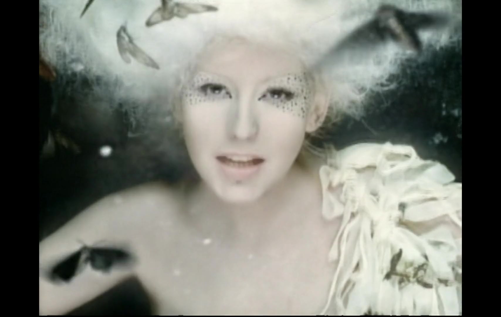Christina_Aguilera_-_Fighter_5BVEVO_HD_1080p5D_141.jpg