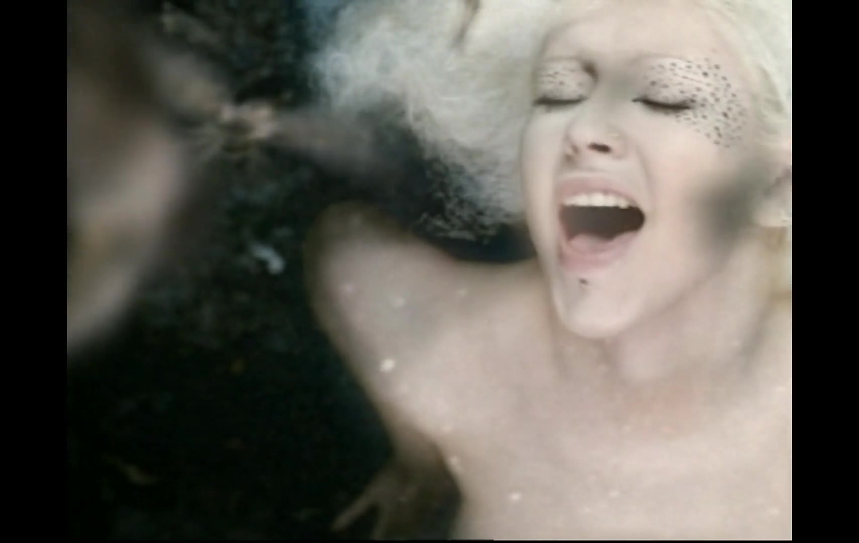 Christina_Aguilera_-_Fighter_5BVEVO_HD_1080p5D_159.jpg Christina_Aguilera_-_Fighter_5BVEVO_HD_1080p5D_159.jpg