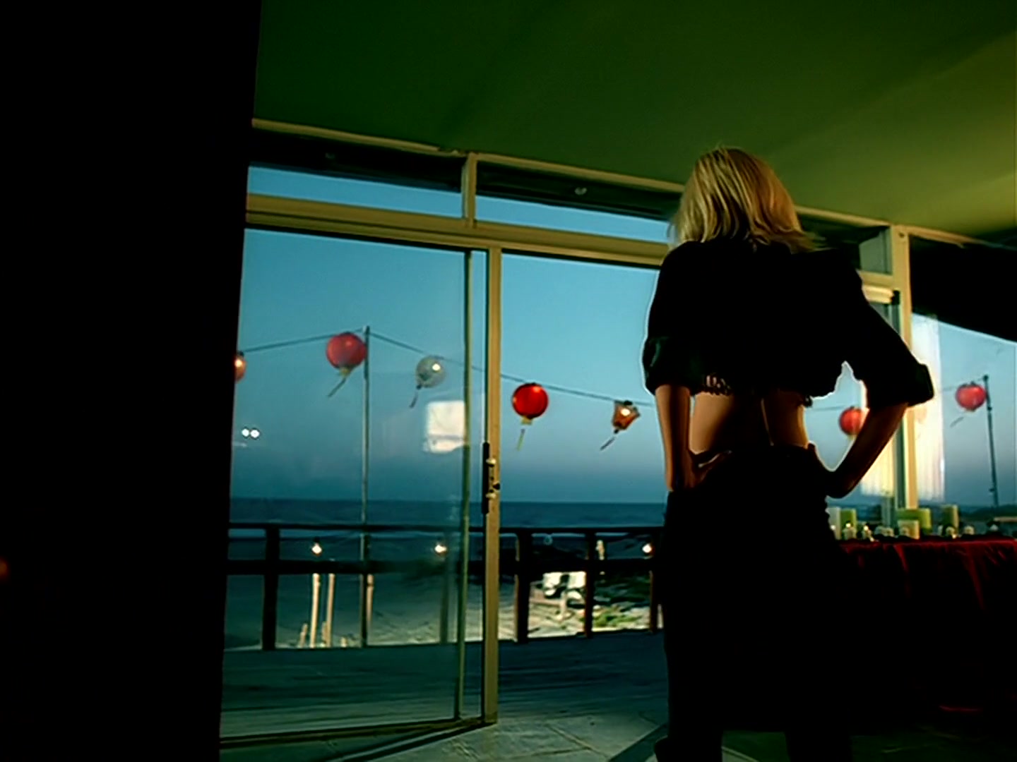 Christina_Aguilera_-_Genie_In_a_Bottle_HD_007.jpg Christina_Aguilera_-_Genie_In_a_Bottle_HD_007.jpg