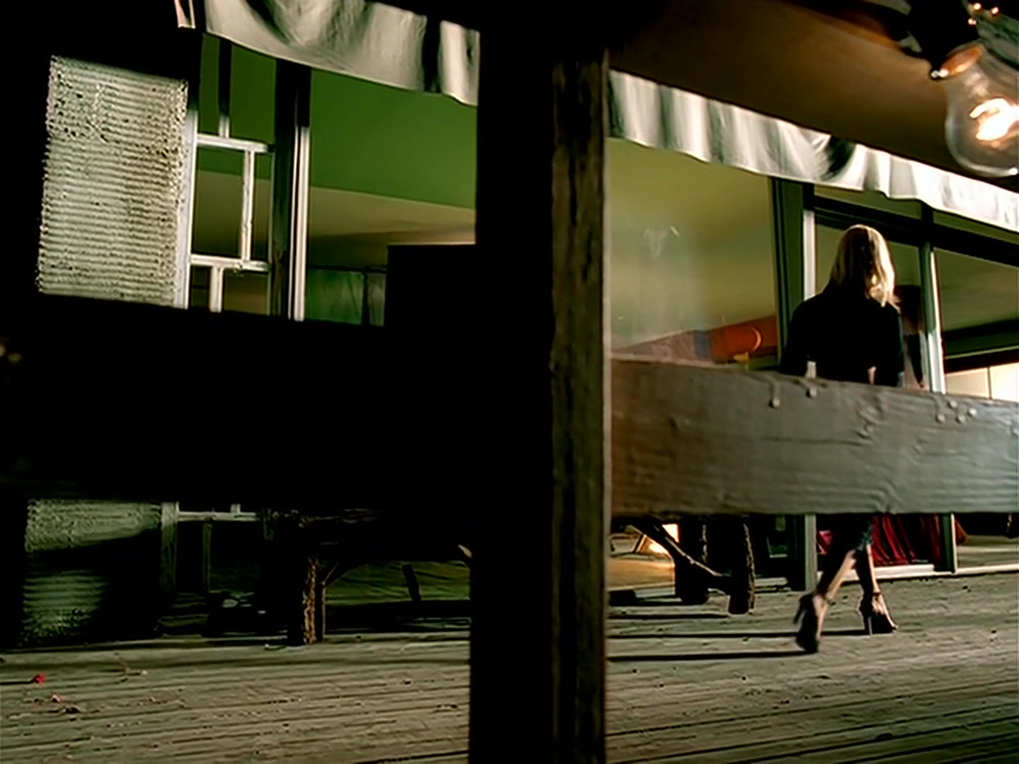 Christina_Aguilera_-_Genie_In_a_Bottle_HD_055.jpg Christina_Aguilera_-_Genie_In_a_Bottle_HD_055.jpg