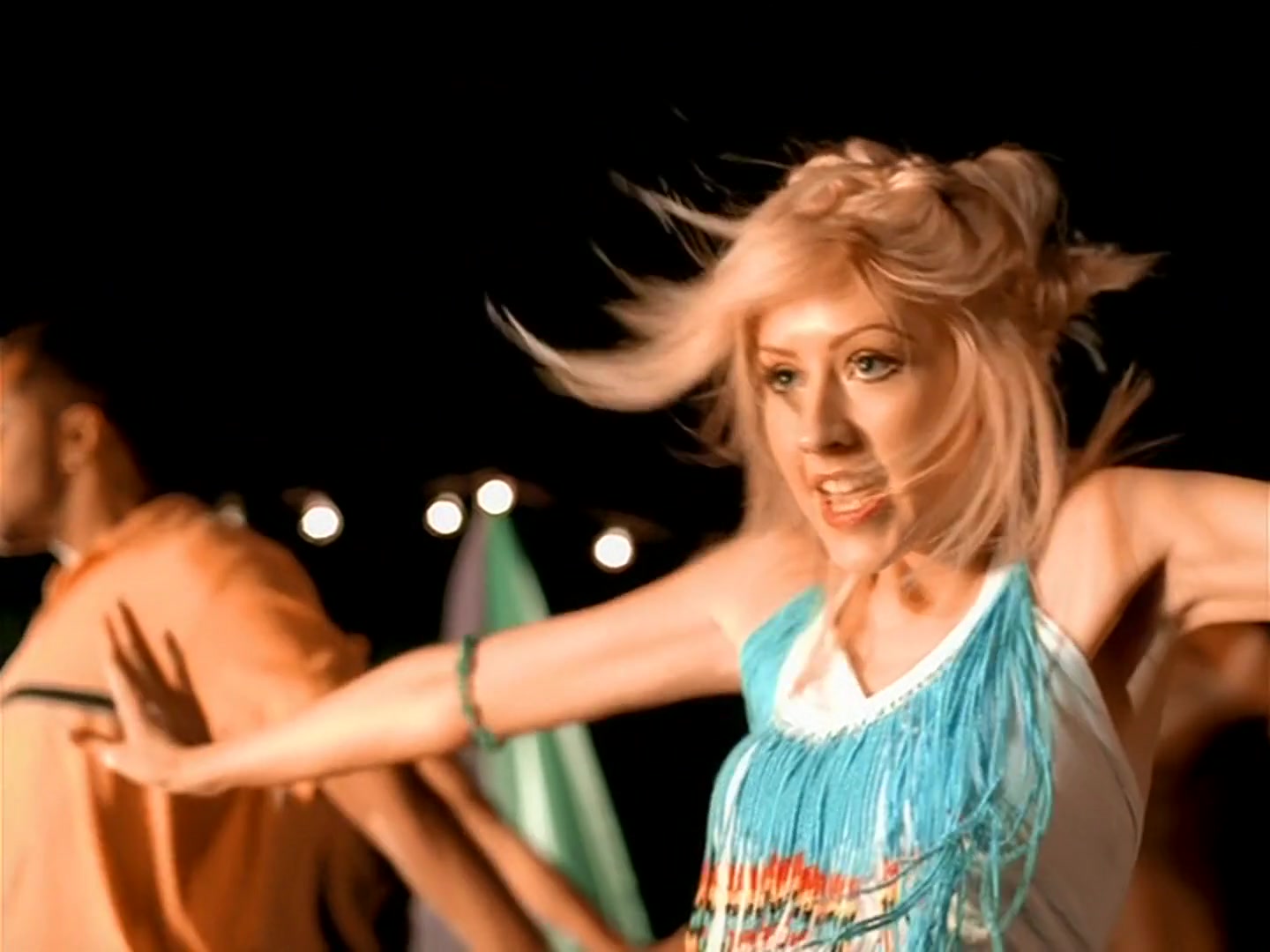 Christina_Aguilera_-_Genie_In_a_Bottle_HD_103.jpg