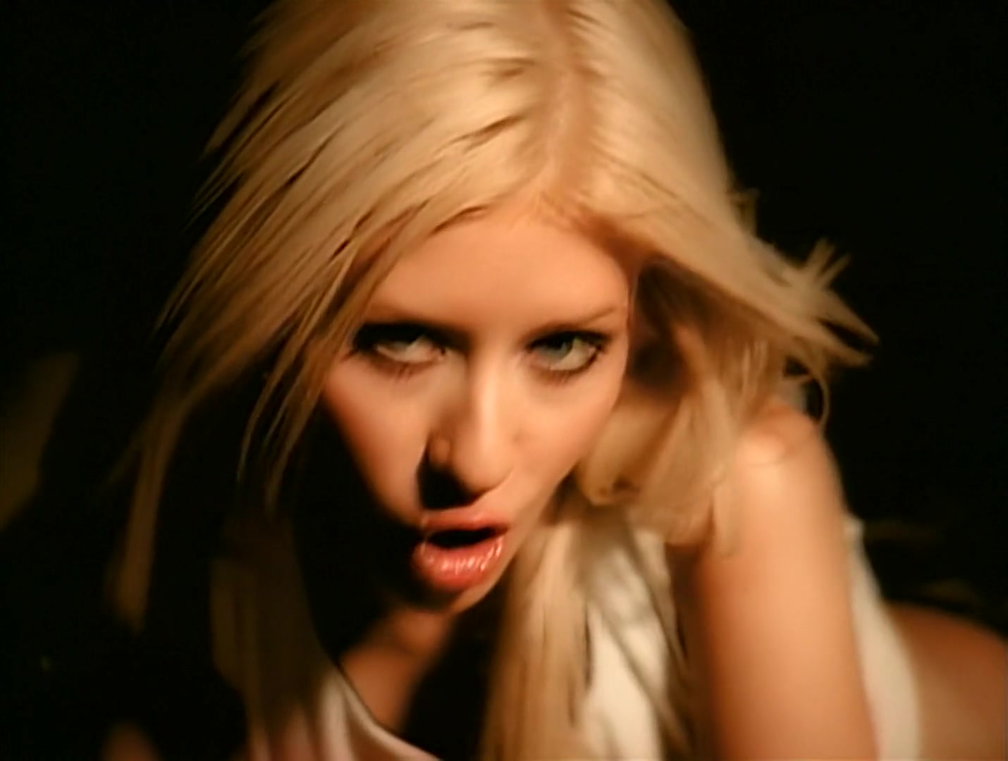 Christina_Aguilera_-_Genio_Atrapado_HD_054.jpg