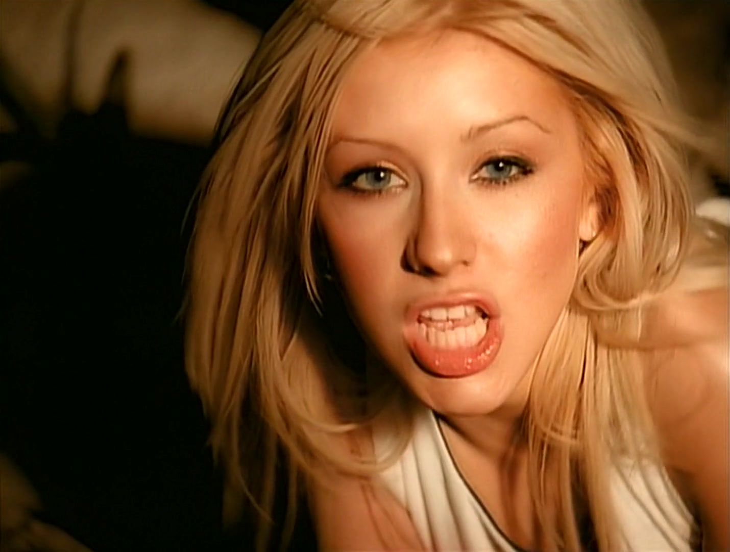 Christina_Aguilera_-_Genio_Atrapado_HD_192.jpg