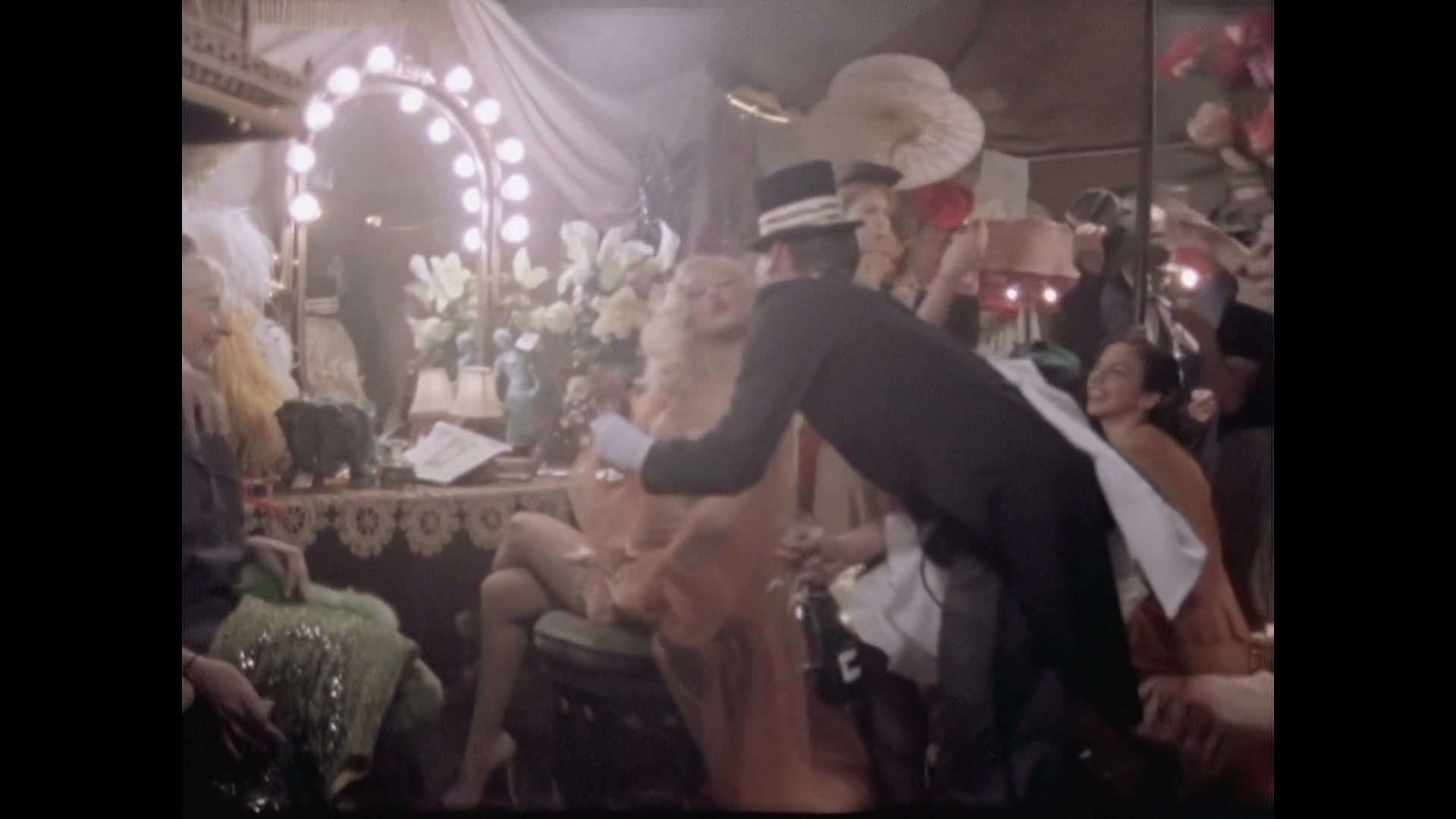 Christina_Aguilera_-_Hurt_HD_017.jpg Christina_Aguilera_-_Hurt_HD_017.jpg