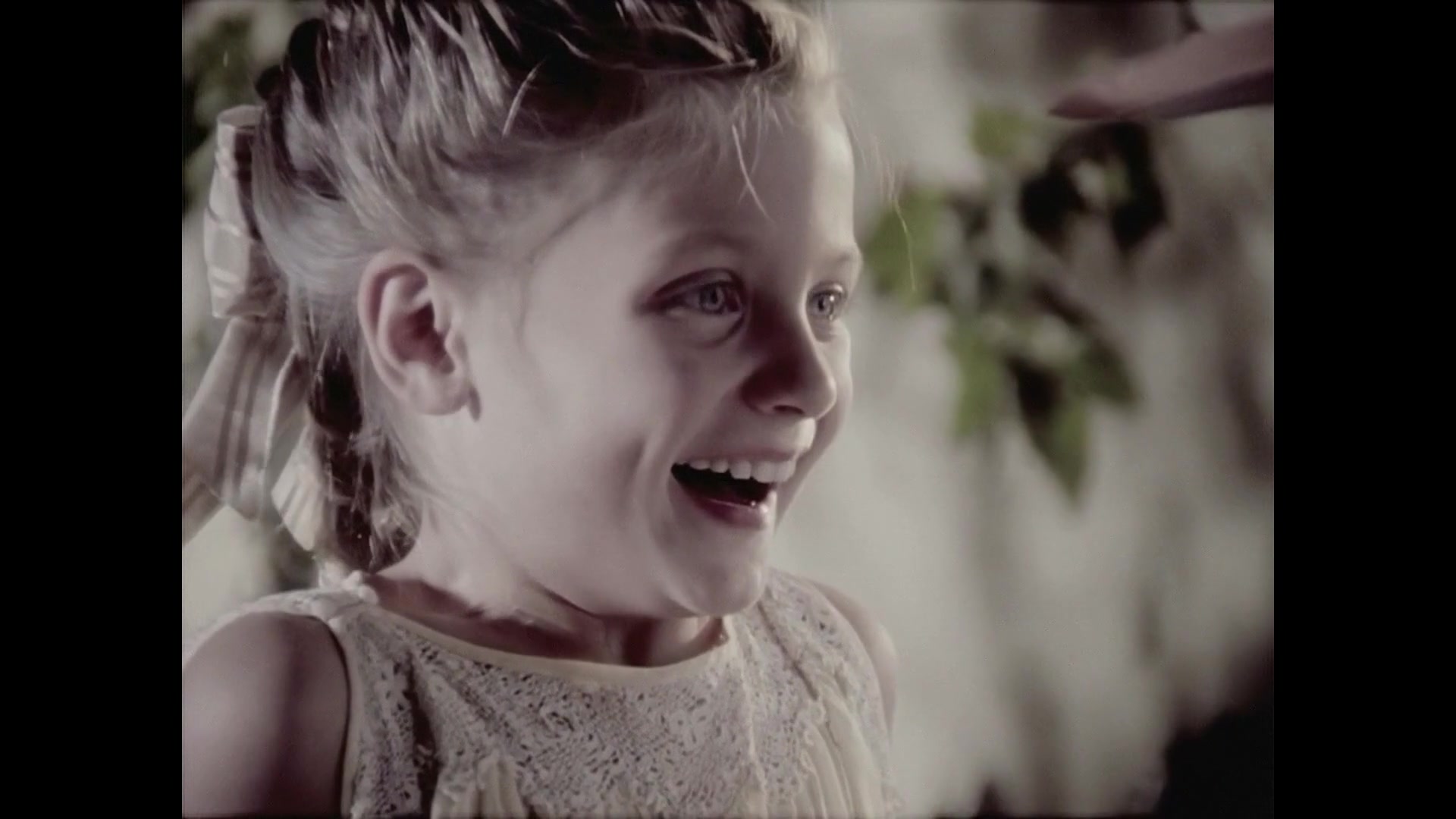 Christina_Aguilera_-_Hurt_HD_044.jpg Christina_Aguilera_-_Hurt_HD_044.jpg