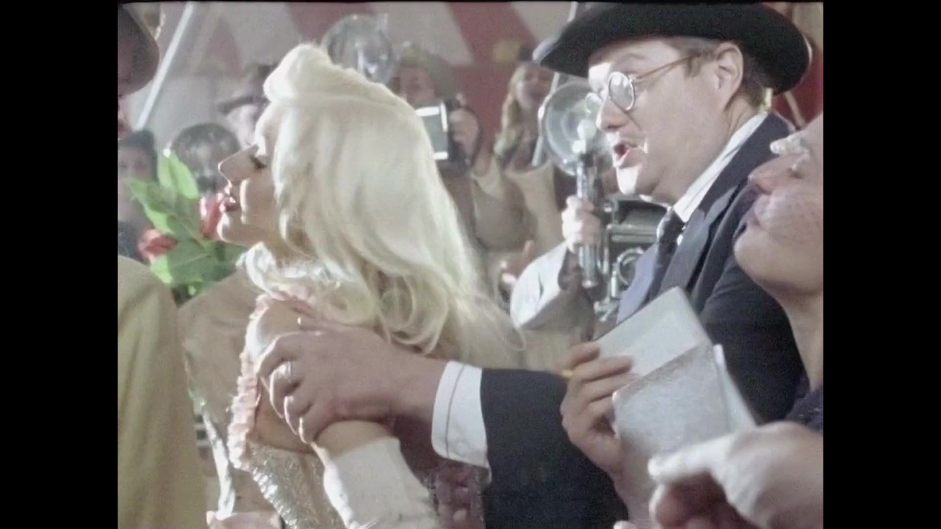 Christina_Aguilera_-_Hurt_HD_068.jpg Christina_Aguilera_-_Hurt_HD_068.jpg