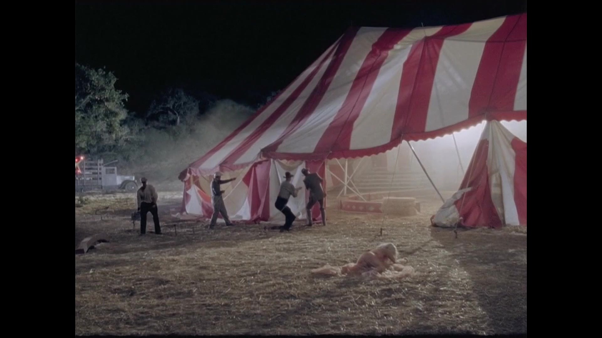 Christina_Aguilera_-_Hurt_HD_108.jpg Christina_Aguilera_-_Hurt_HD_108.jpg