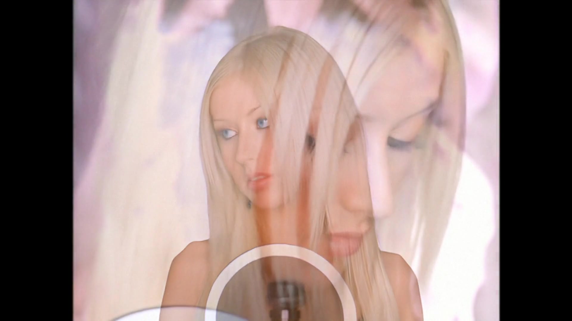 Christina_Aguilera_-_I_Turn_To_You_HD_004.jpg Christina_Aguilera_-_I_Turn_To_You_HD_004.jpg