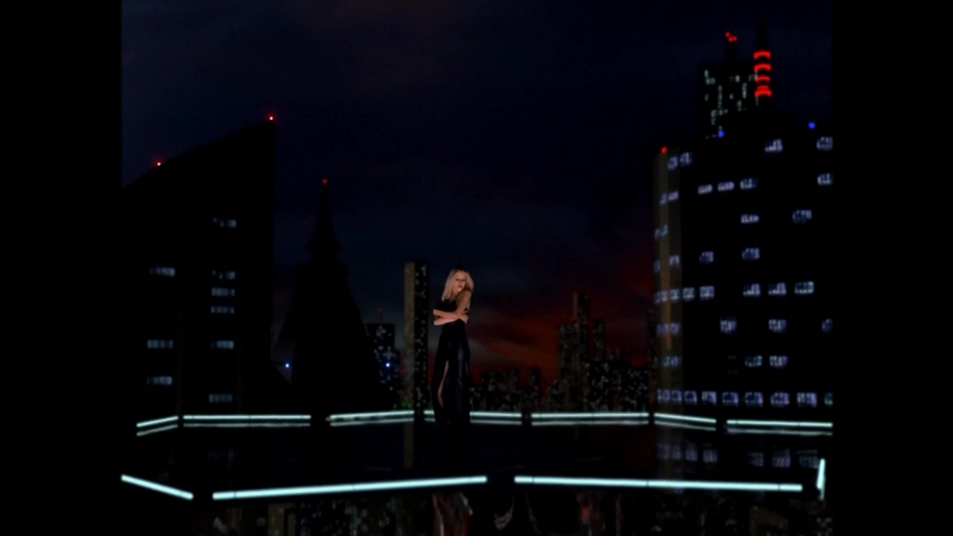 Christina_Aguilera_-_I_Turn_To_You_HD_101.jpg Christina_Aguilera_-_I_Turn_To_You_HD_101.jpg