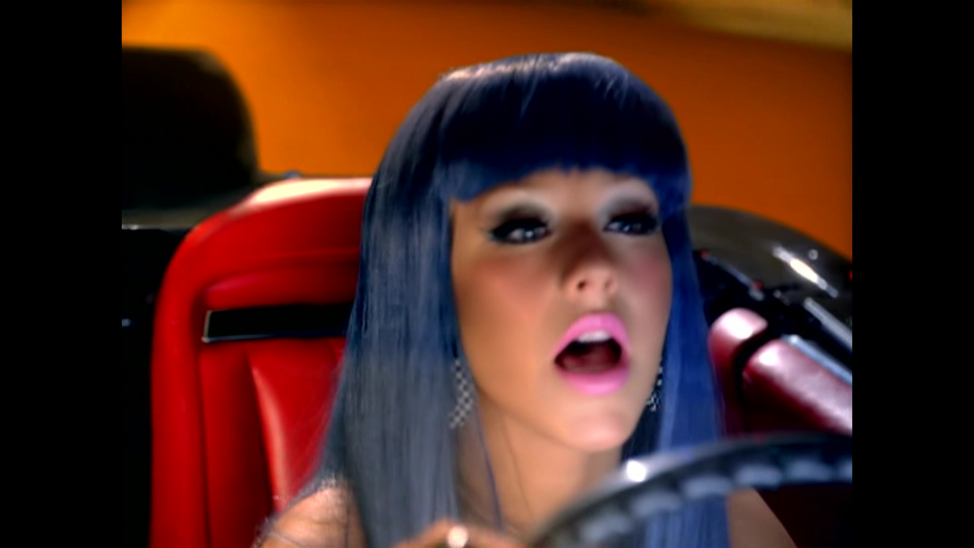 Christina_Aguilera_-_Keeps_Getting_Better_098.jpg Christina_Aguilera_-_Keeps_Getting_Better_098.jpg