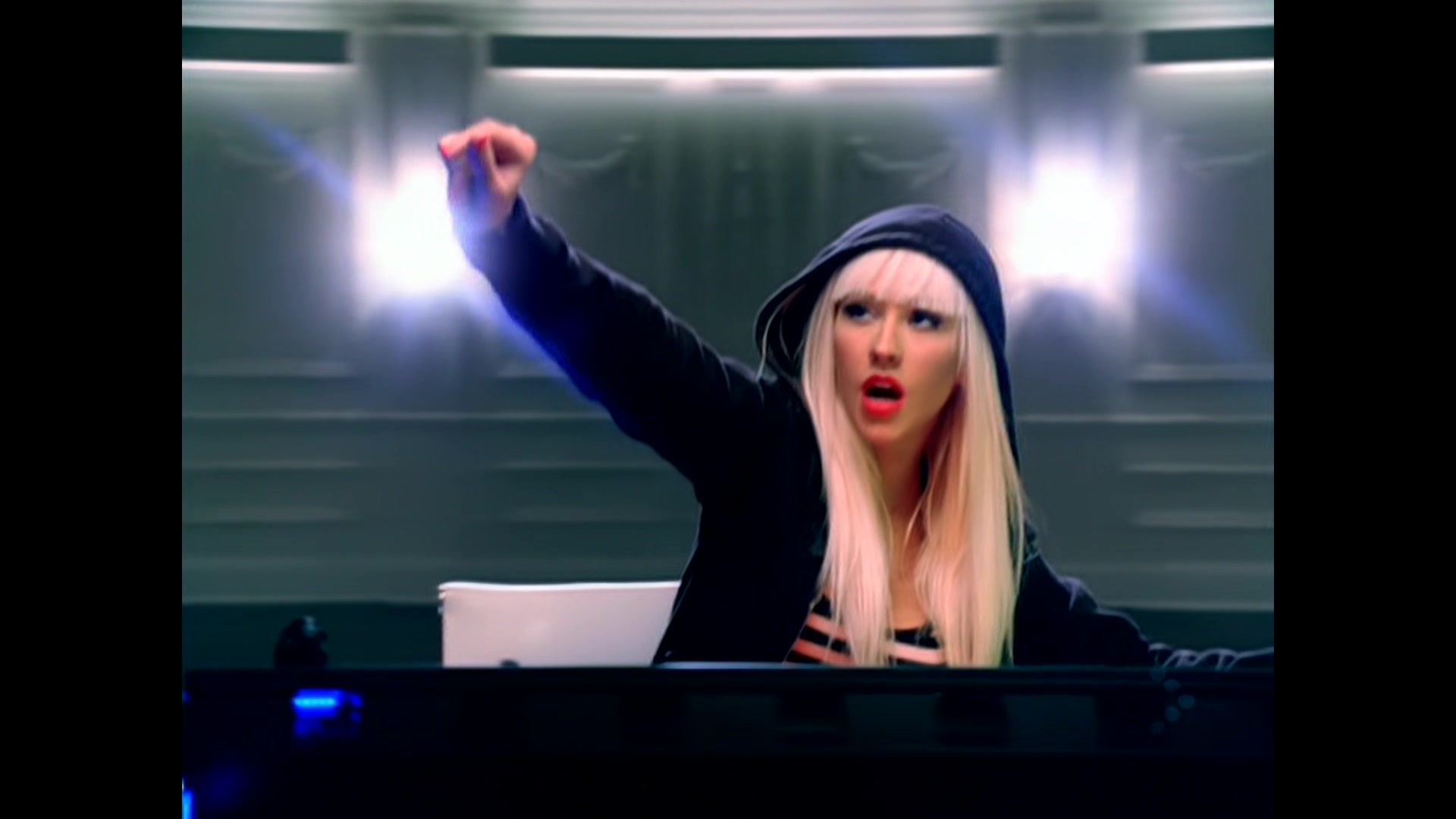 Christina_Aguilera_-_Keeps_Getting_Better_142.jpg Christina_Aguilera_-_Keeps_Getting_Better_142.jpg