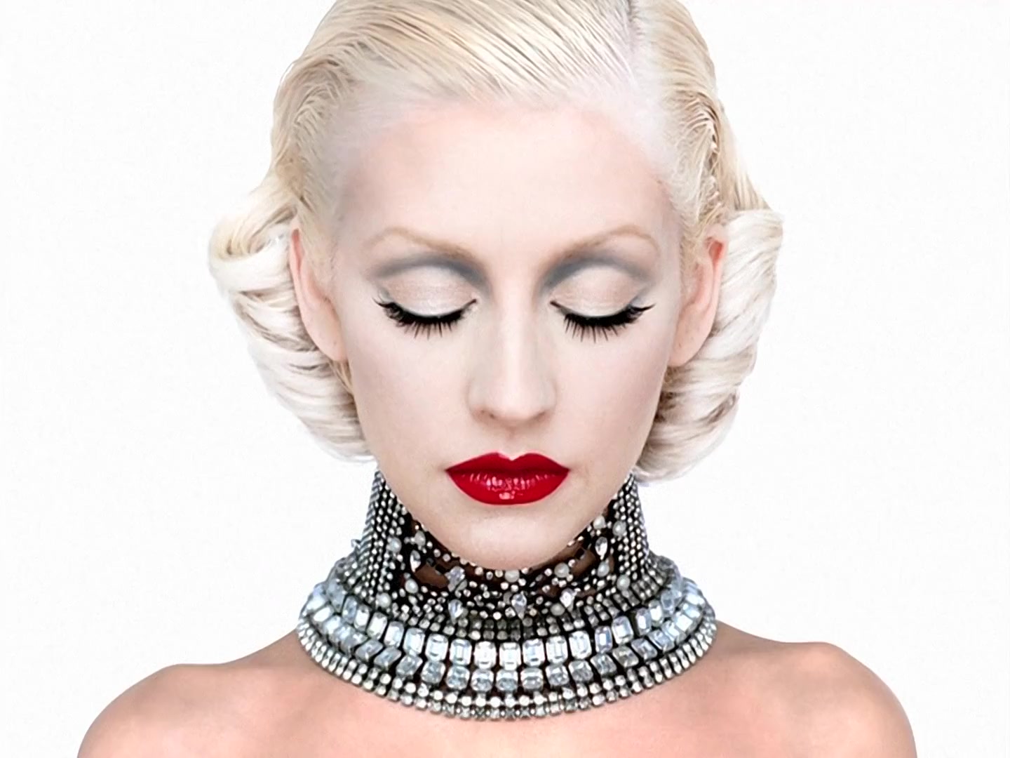 Christina_Aguilera_-_Not_MySelf_Tonight_HD_001.jpg