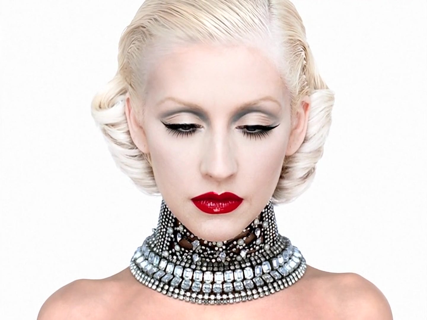Christina_Aguilera_-_Not_MySelf_Tonight_HD_003.jpg