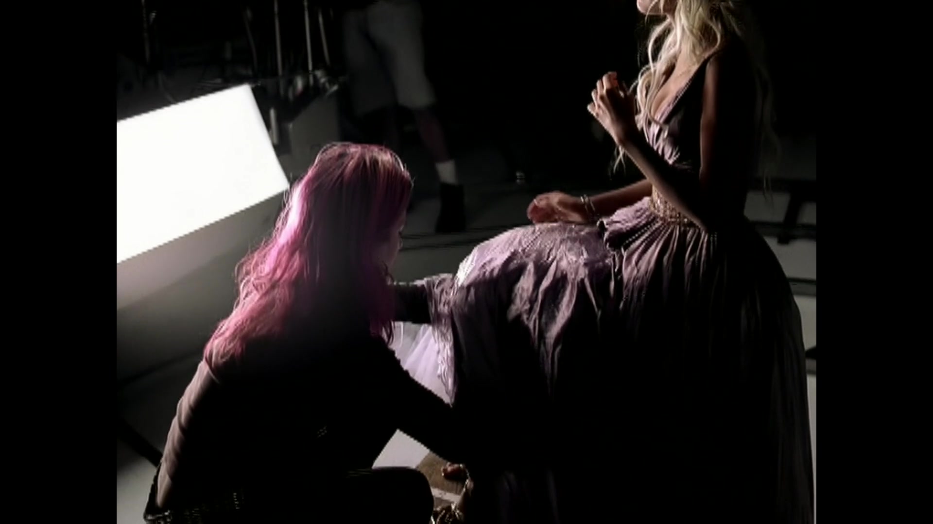 Christina_Aguilera_-_Pero_Me_Acuerdo_De_Ti__5BVEVO_HD_1080p5D_158.jpg Christina_Aguilera_-_Pero_Me_Acuerdo_De_Ti__5BVEVO_HD_1080p5D_158.jpg