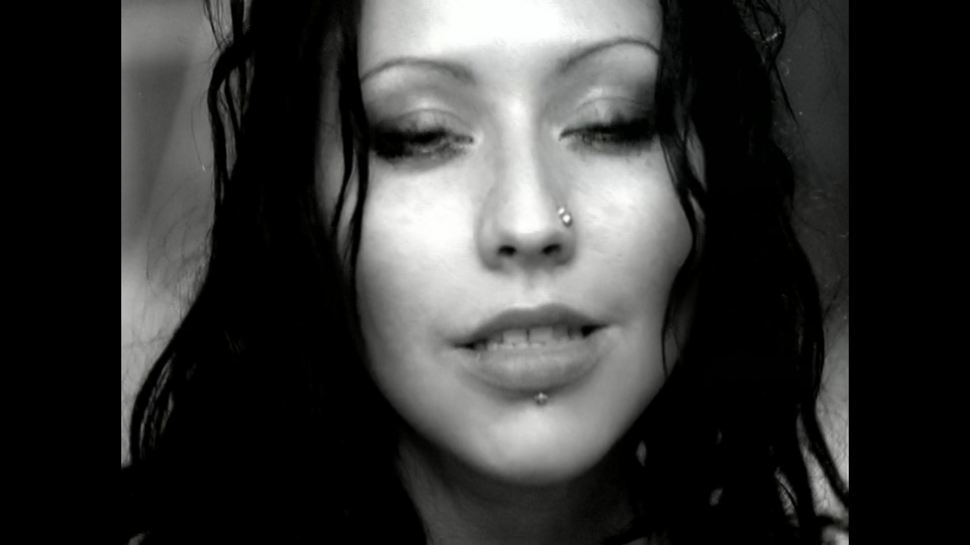 Christina_Aguilera_-_The_Voice_Within_5BVEVO_HD_1080p5D_010.jpg Christina_Aguilera_-_The_Voice_Within_5BVEVO_HD_1080p5D_010.jpg