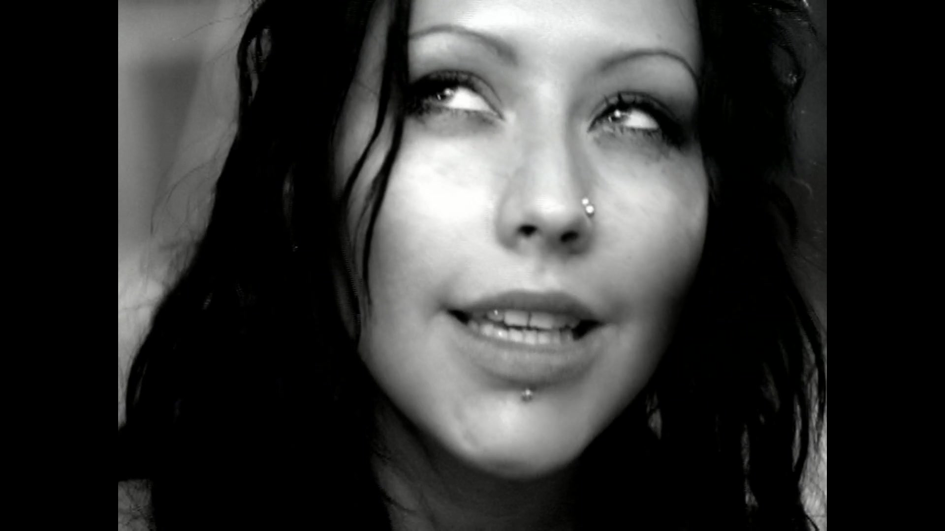 Christina_Aguilera_-_The_Voice_Within_5BVEVO_HD_1080p5D_017.jpg