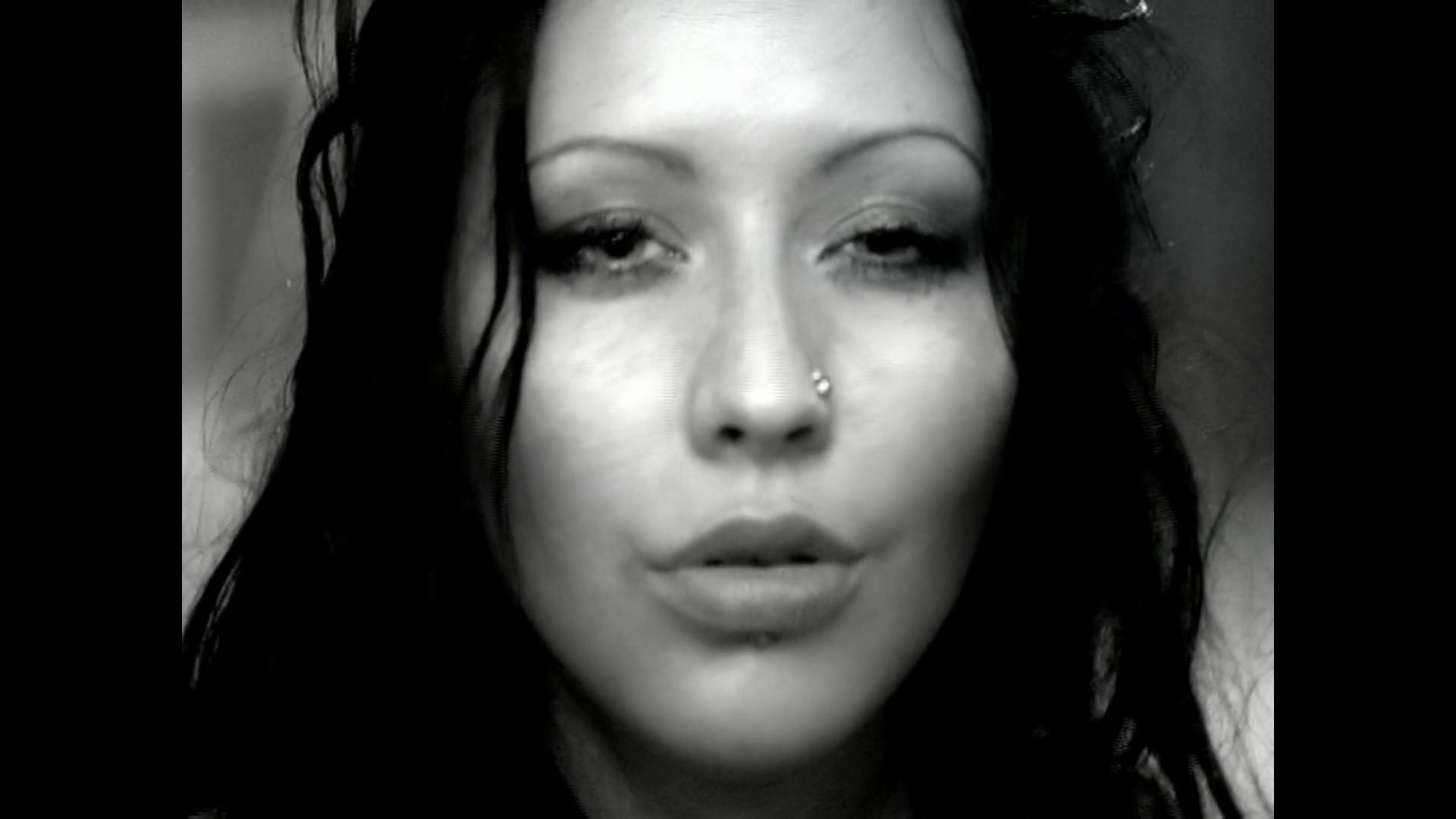 Christina_Aguilera_-_The_Voice_Within_5BVEVO_HD_1080p5D_020.jpg