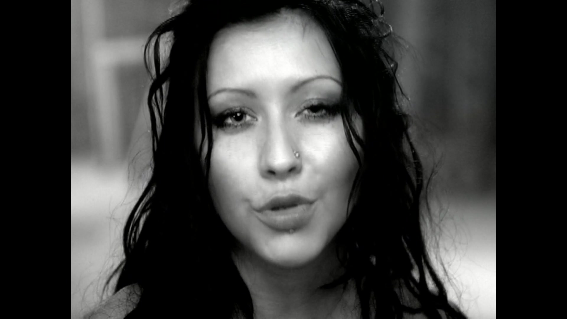 Christina_Aguilera_-_The_Voice_Within_5BVEVO_HD_1080p5D_022.jpg