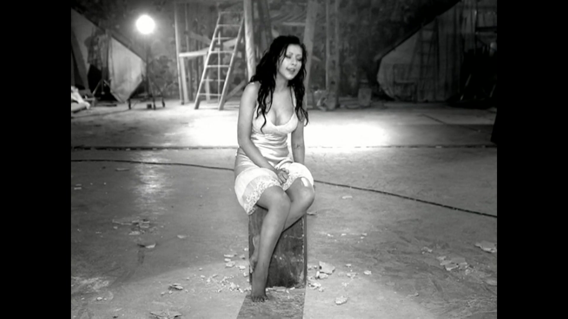 Christina_Aguilera_-_The_Voice_Within_5BVEVO_HD_1080p5D_046.jpg Christina_Aguilera_-_The_Voice_Within_5BVEVO_HD_1080p5D_046.jpg