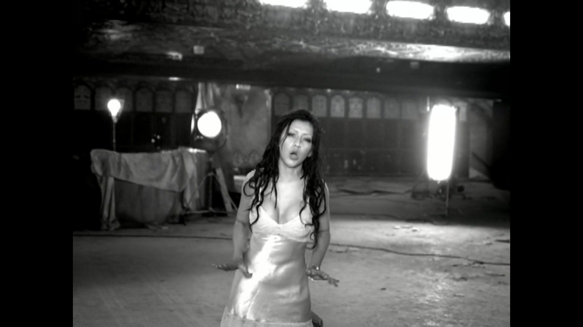 Christina_Aguilera_-_The_Voice_Within_5BVEVO_HD_1080p5D_070.jpg Christina_Aguilera_-_The_Voice_Within_5BVEVO_HD_1080p5D_070.jpg