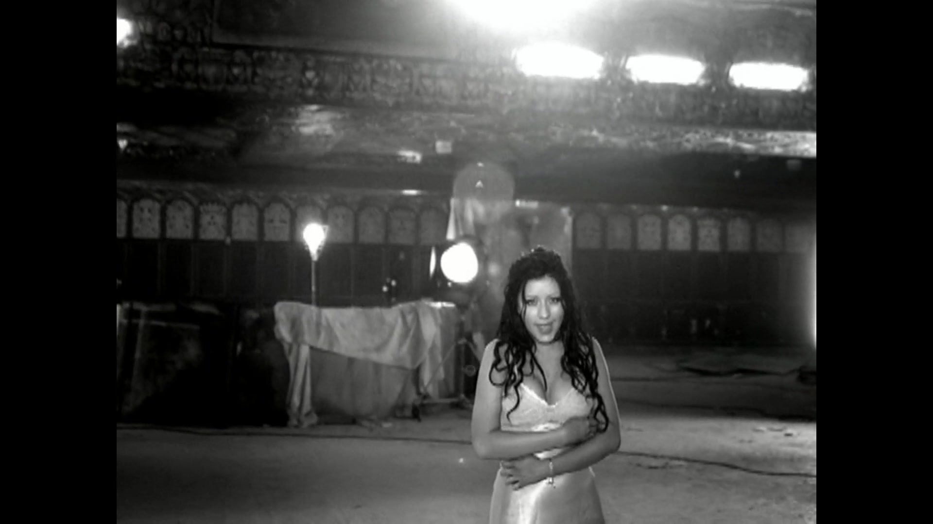 Christina_Aguilera_-_The_Voice_Within_5BVEVO_HD_1080p5D_071.jpg Christina_Aguilera_-_The_Voice_Within_5BVEVO_HD_1080p5D_071.jpg