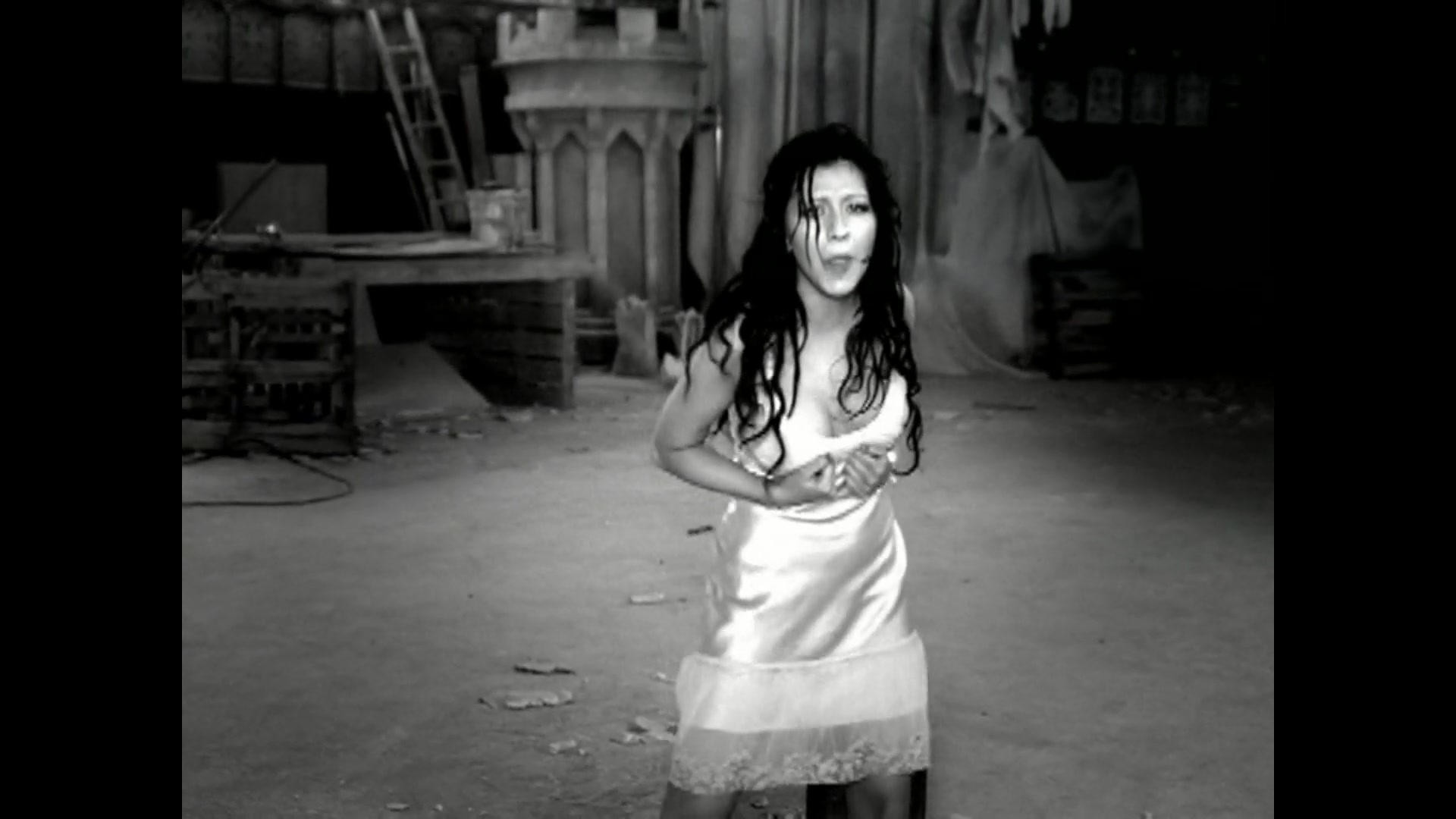 Christina_Aguilera_-_The_Voice_Within_5BVEVO_HD_1080p5D_082.jpg Christina_Aguilera_-_The_Voice_Within_5BVEVO_HD_1080p5D_082.jpg