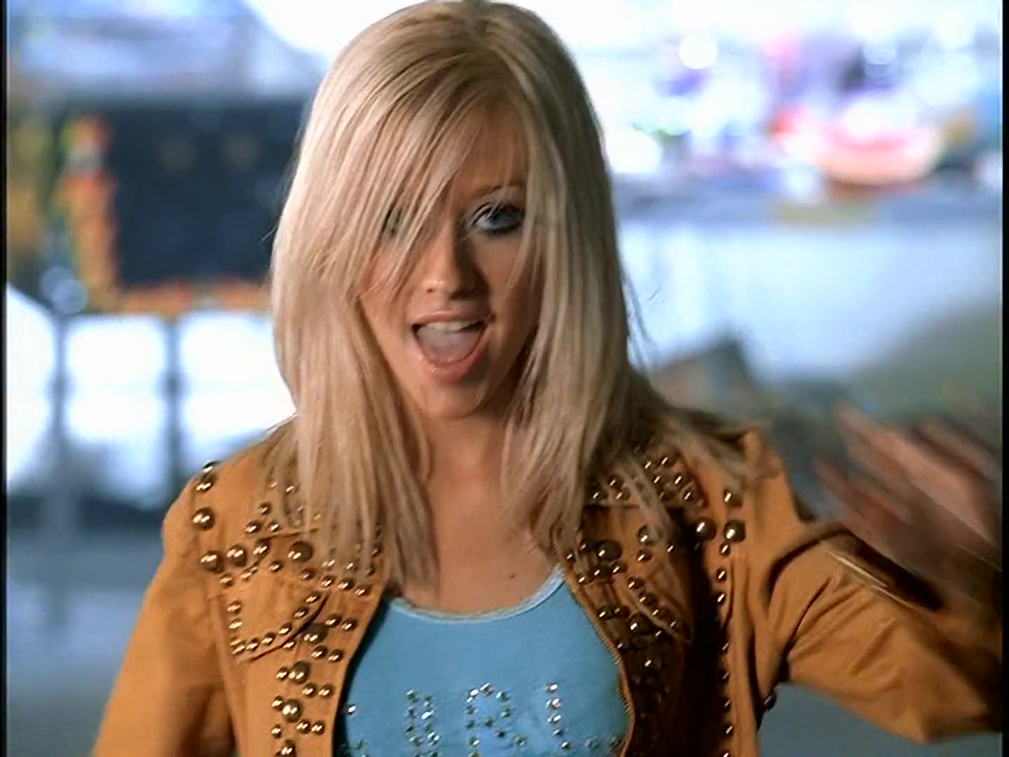 Christina_Aguilera_-_What_a_Girls_Wants_HD_030.jpg