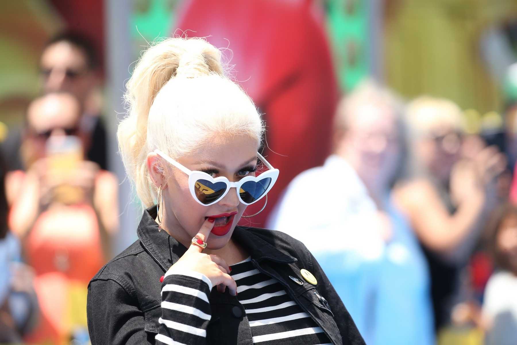 Christina_Aguilera_-__Emoji__Premiere_in_Los_Angeles_on_July_23-25.jpg