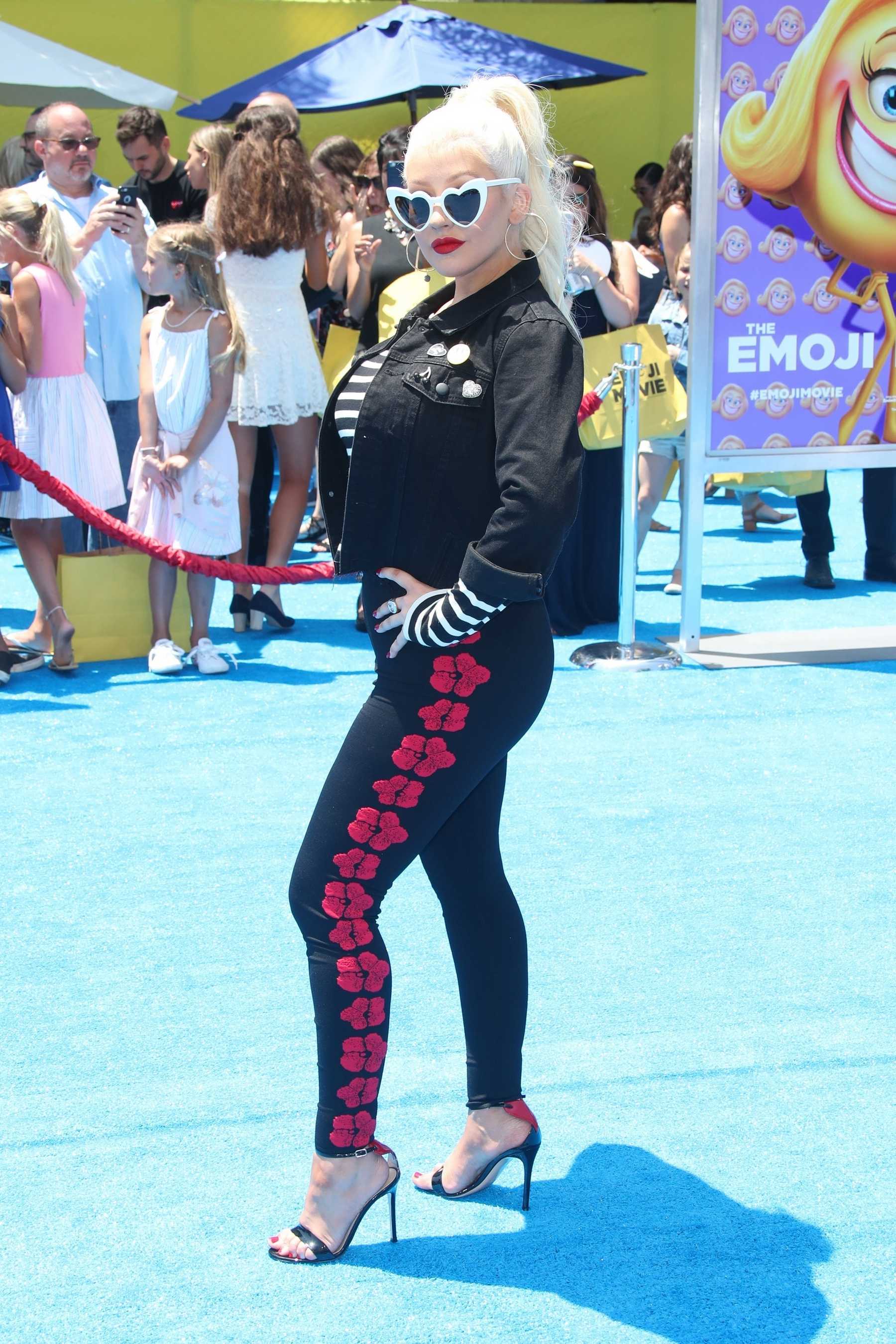 Christina_Aguilera_-__Emoji__Premiere_in_Los_Angeles_on_July_23-26.jpg
