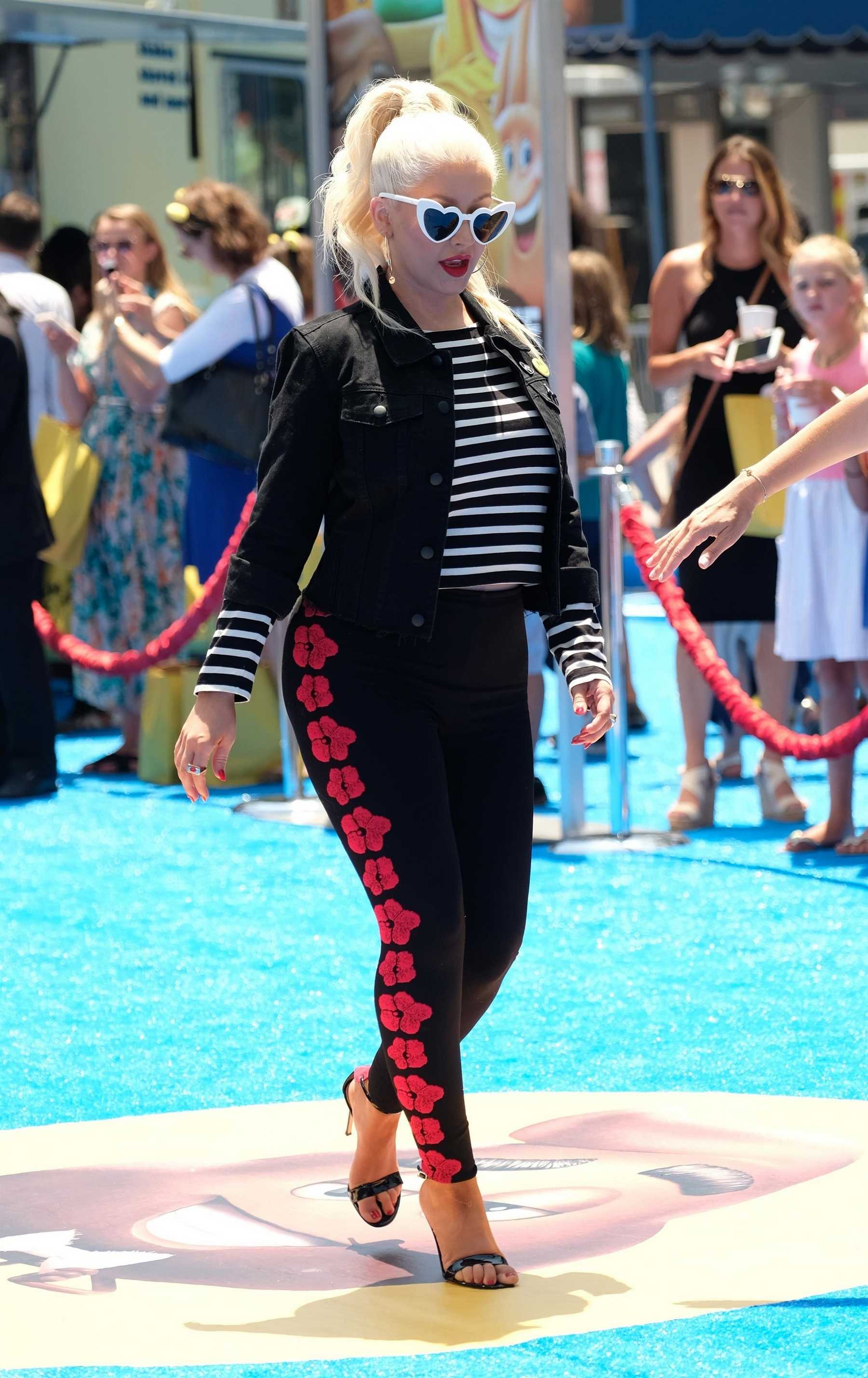 Christina_Aguilera_-__Emoji__Premiere_in_Los_Angeles_on_July_23-38.jpg Christina_Aguilera_-__Emoji__Premiere_in_Los_Angeles_on_July_23-38.jpg