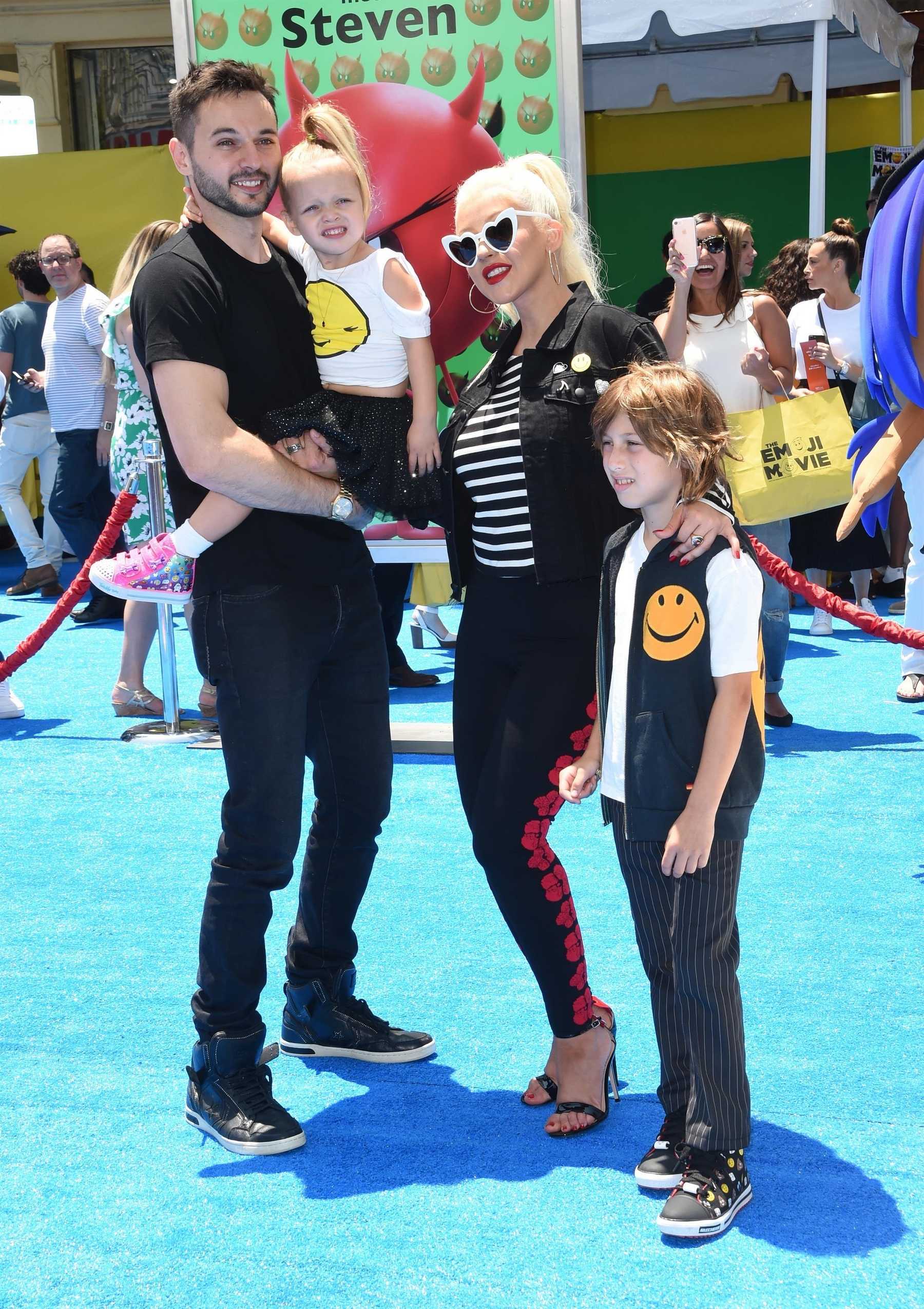 Christina_Aguilera_-__Emoji__Premiere_in_Los_Angeles_on_July_23-65.jpg