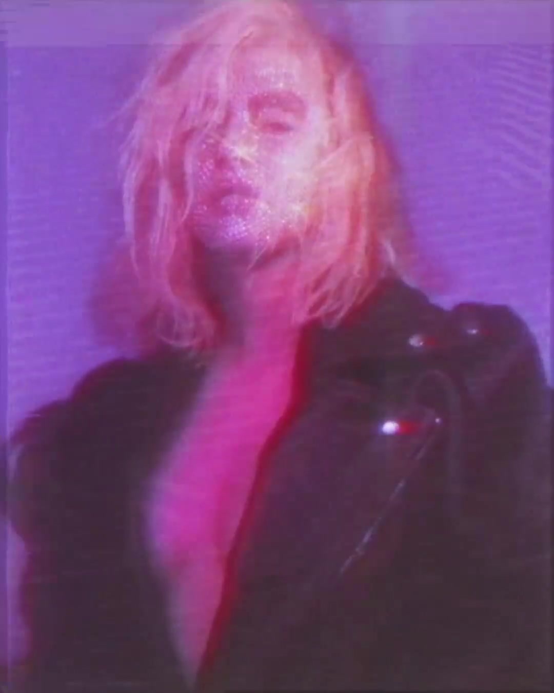 Christina_Aguilera_186.jpg Christina_Aguilera_186.jpg