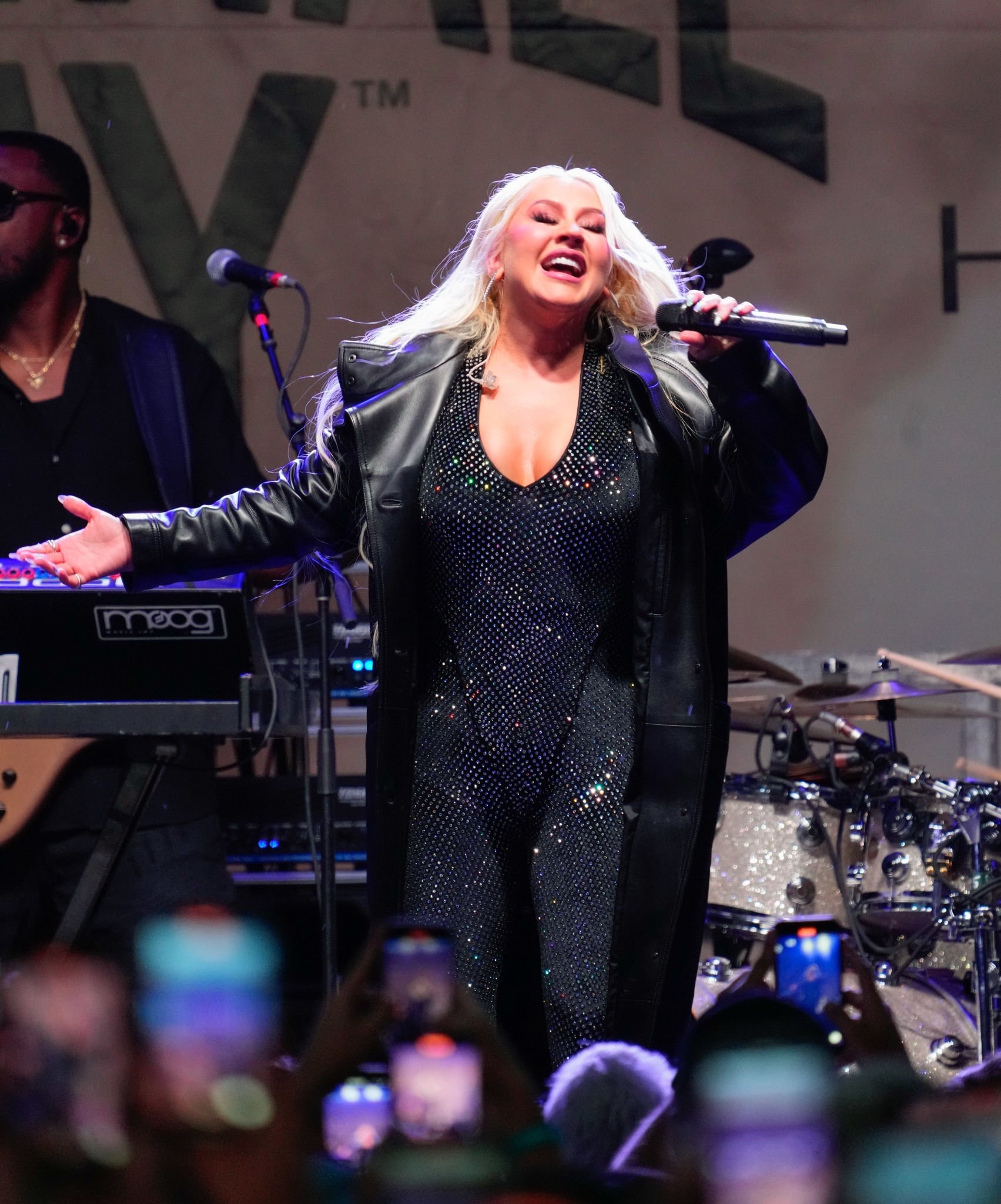 Christina_Aguilera_Daily_-_Pride_Live_Stonewall_Day_2023_-_0028.jpg Christina_Aguilera_Daily_-_Pride_Live_Stonewall_Day_2023_-_0028.jpg
