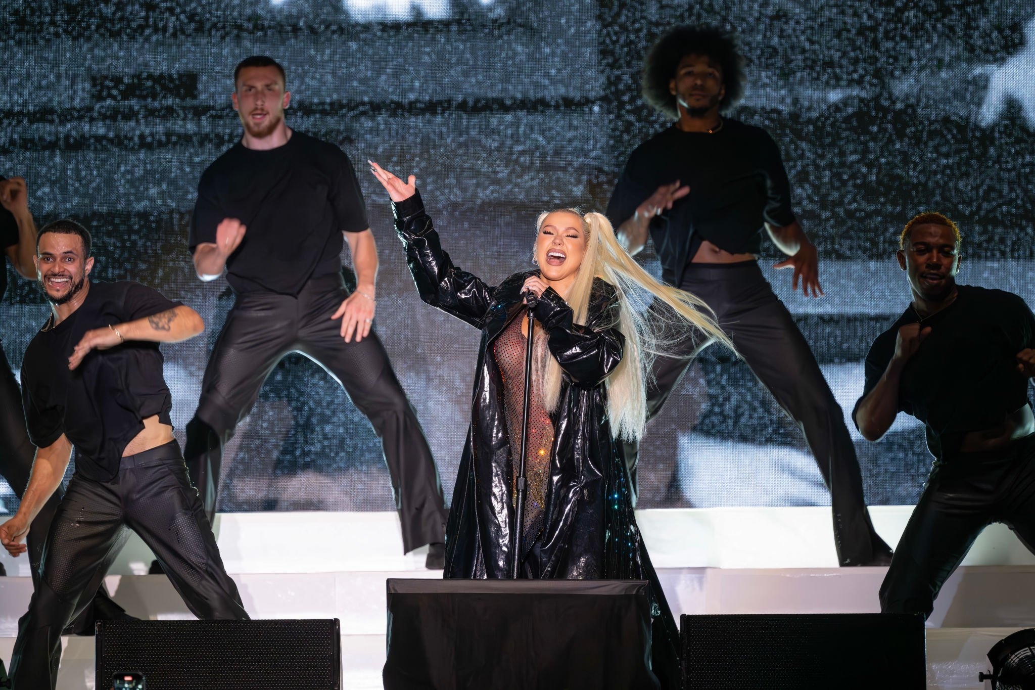 Christina_Aguilera_Daily_-__Pride_Island_2023_-_0030.jpg Christina_Aguilera_Daily_-__Pride_Island_2023_-_0030.jpg