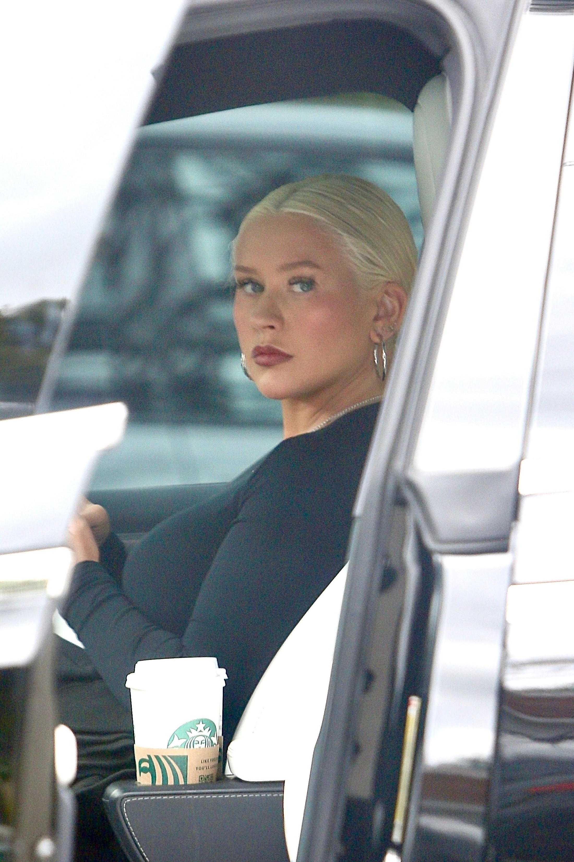 Christina_Aguilera_Daily_June_12_5.jpg Christina_Aguilera_Daily_June_12_5.jpg