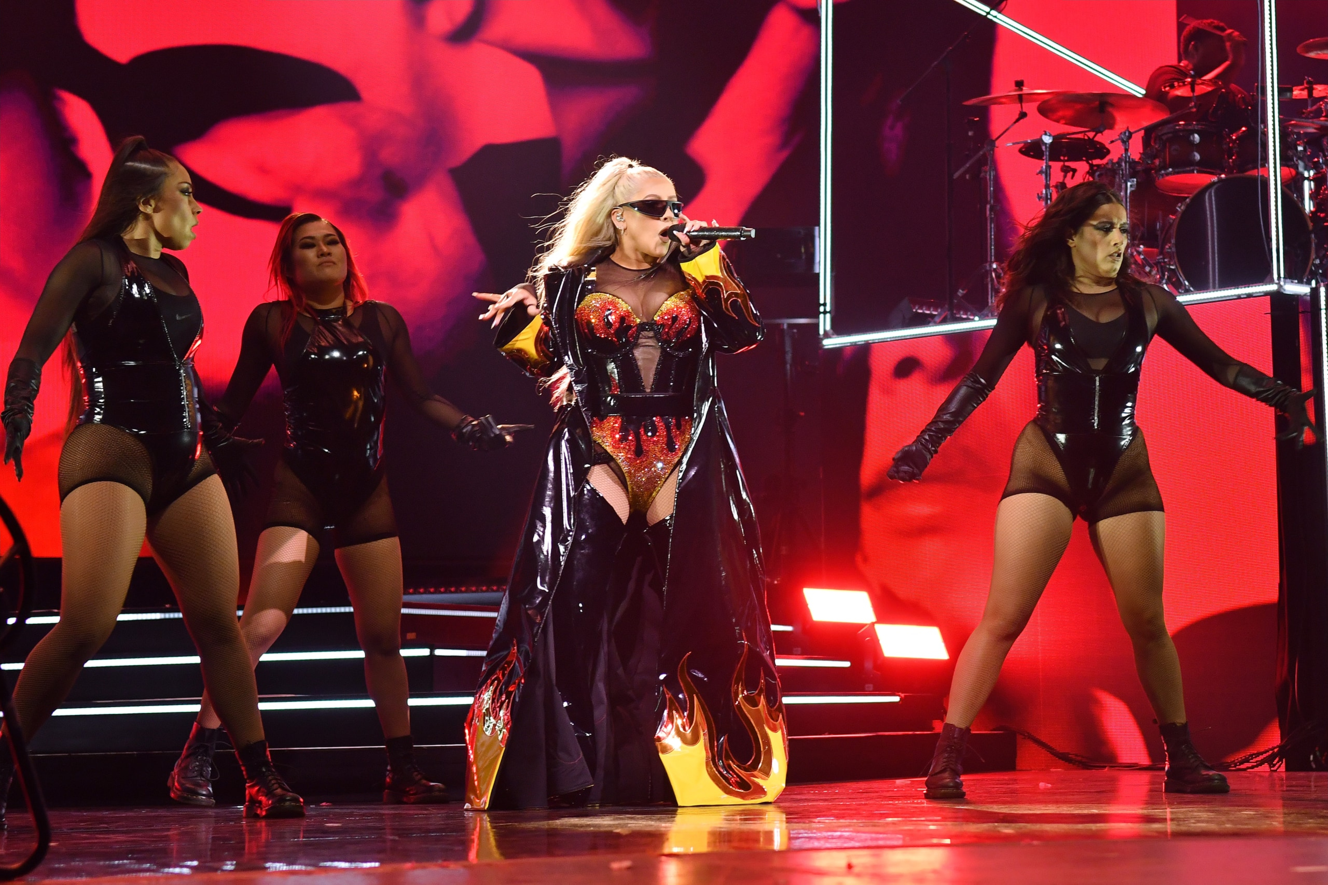 Christina_Aguilera_O2_ARENA_-_XtinaDaily_144.jpg