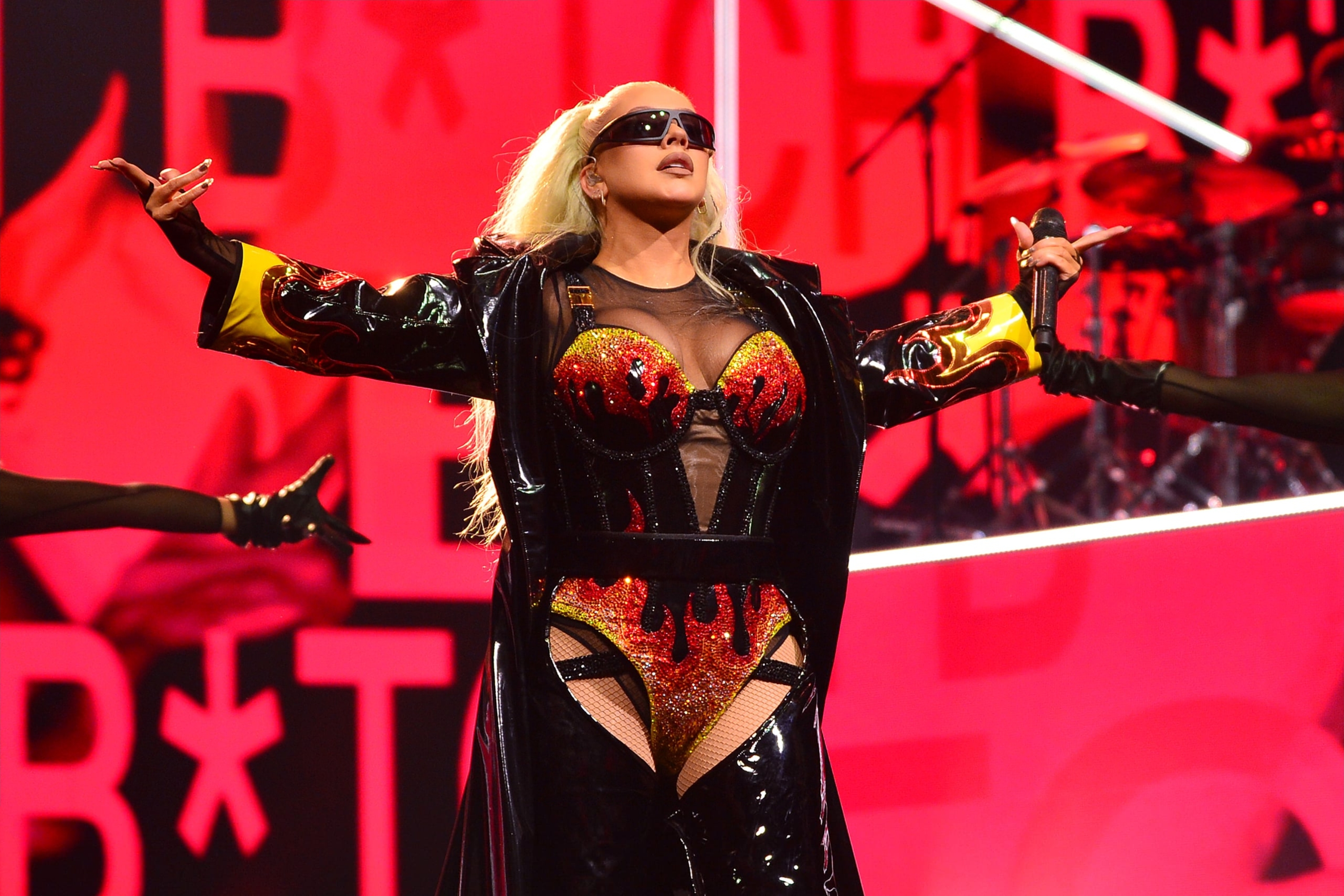 Christina_Aguilera_O2_ARENA_-_XtinaDaily_149.jpg Christina_Aguilera_O2_ARENA_-_XtinaDaily_149.jpg