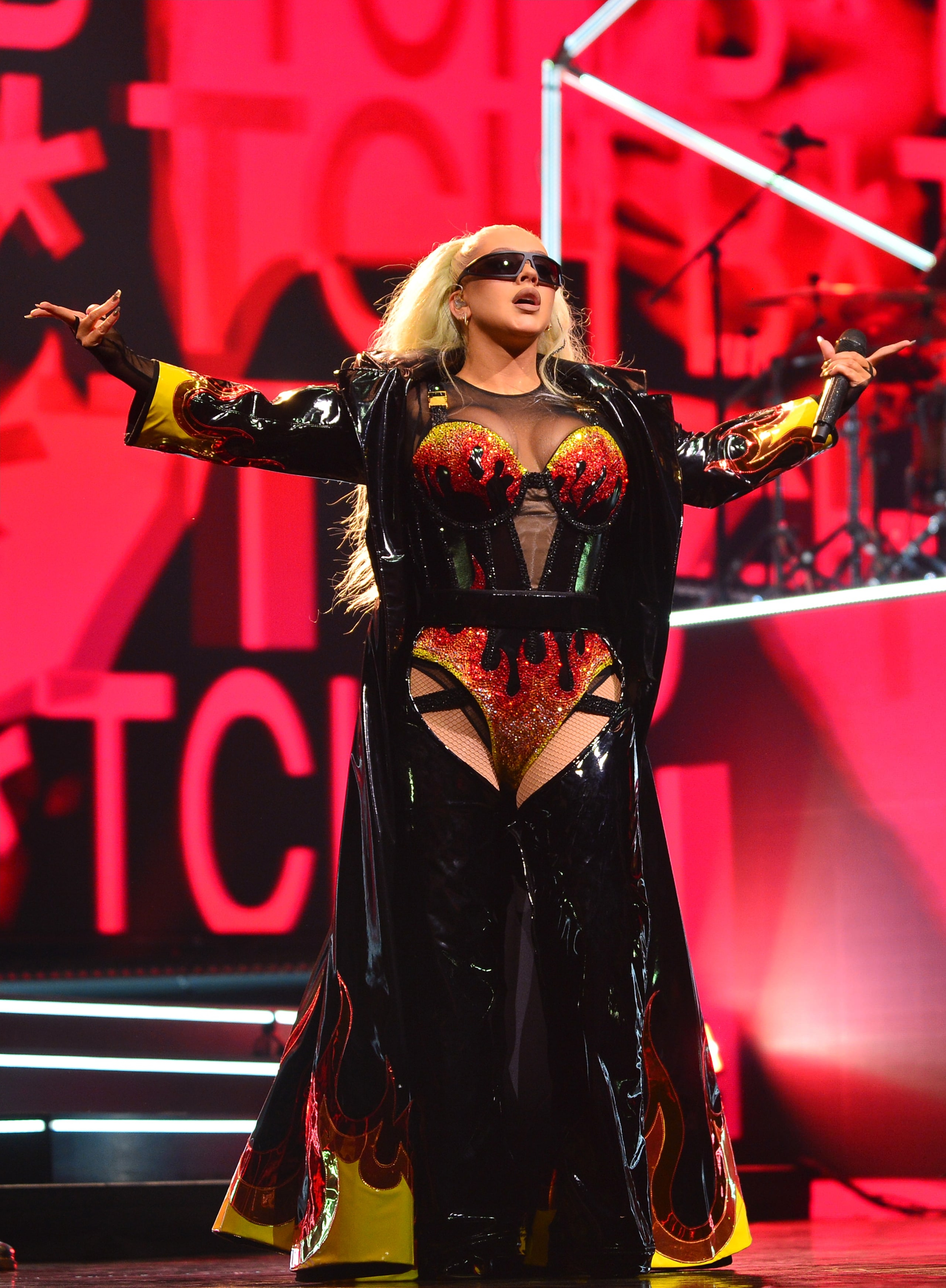 Christina_Aguilera_O2_ARENA_-_XtinaDaily_154.jpg Christina_Aguilera_O2_ARENA_-_XtinaDaily_154.jpg