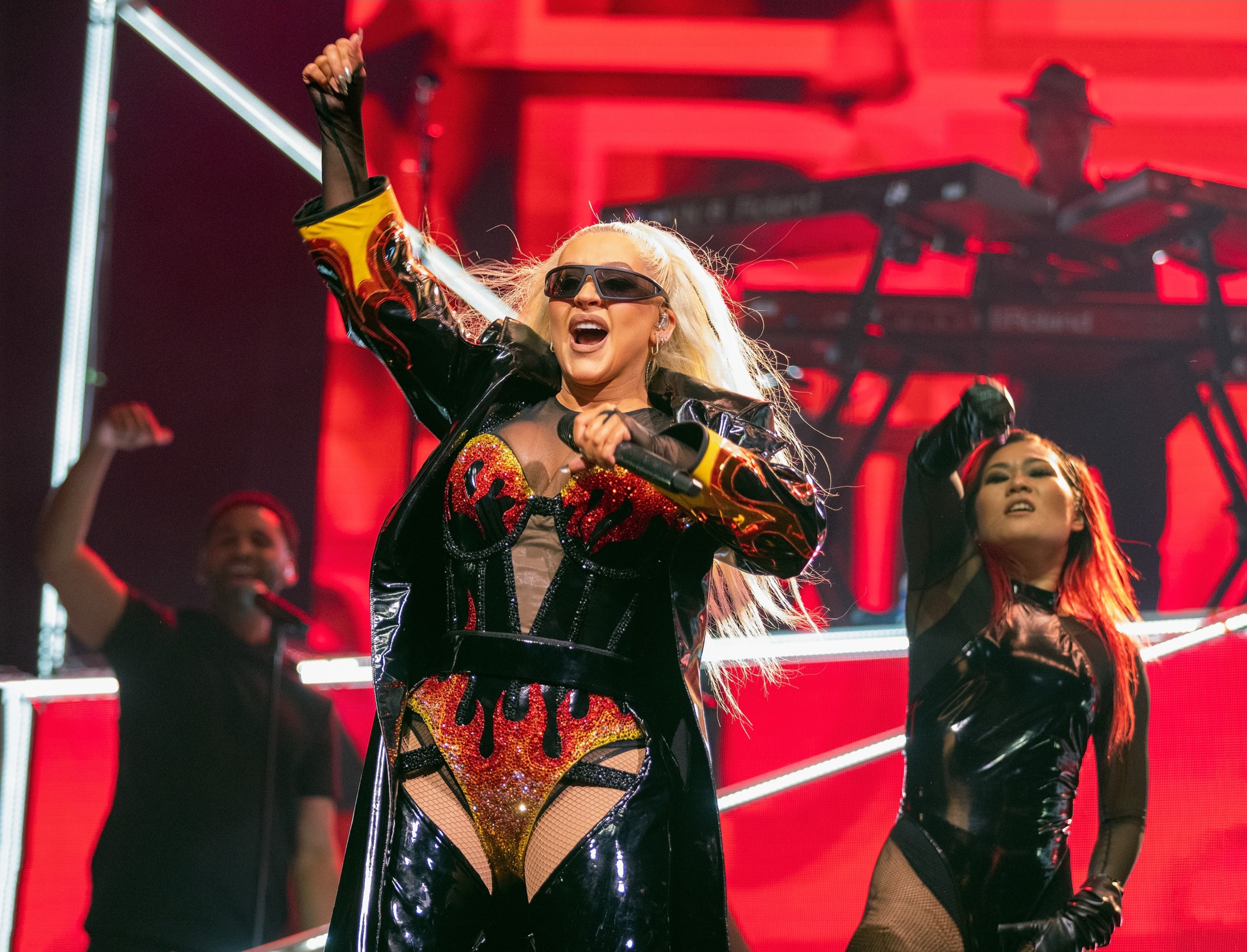 Christina_Aguilera_O2_ARENA_-_XtinaDaily_172.jpg