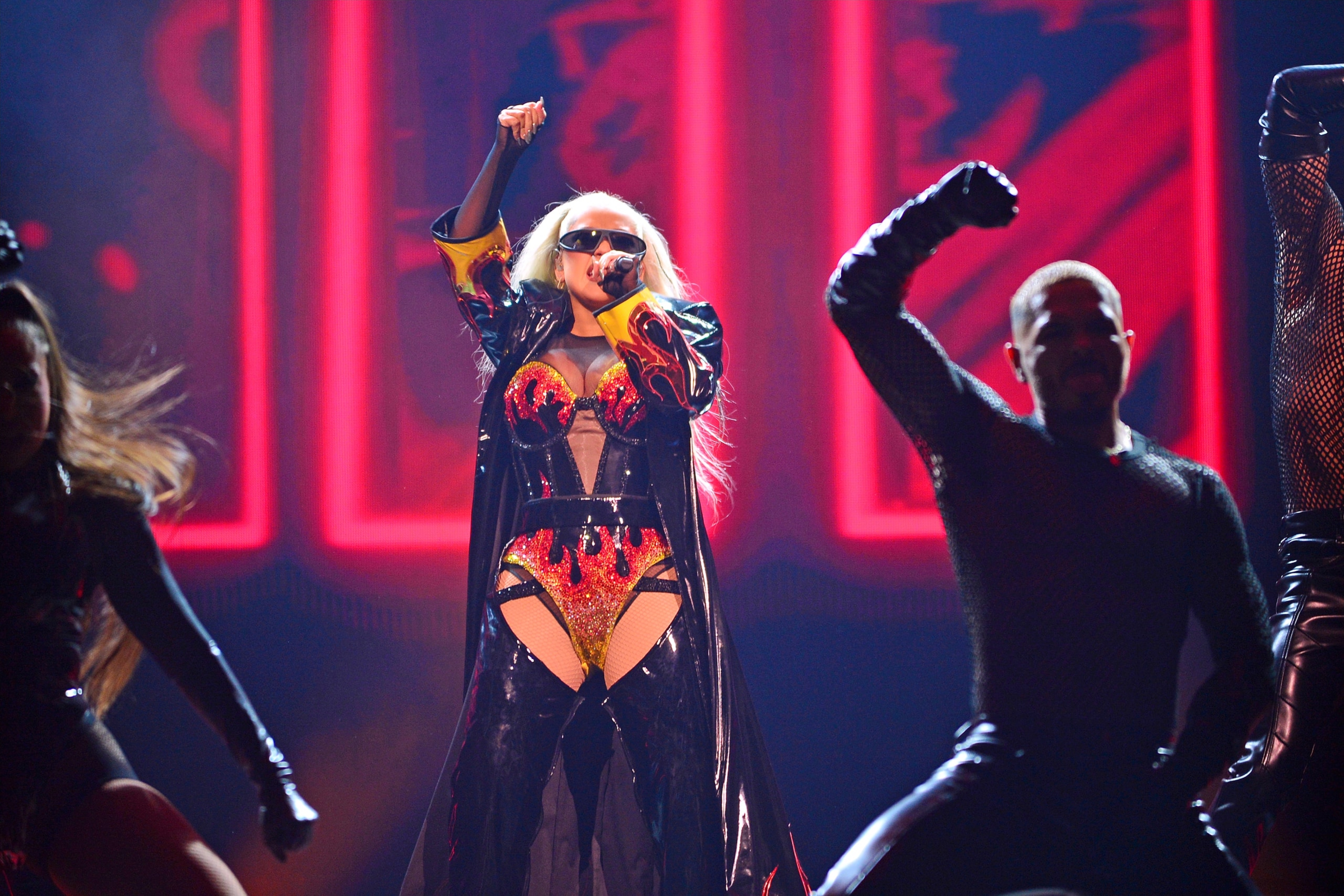 Christina_Aguilera_O2_ARENA_-_XtinaDaily_180.jpg