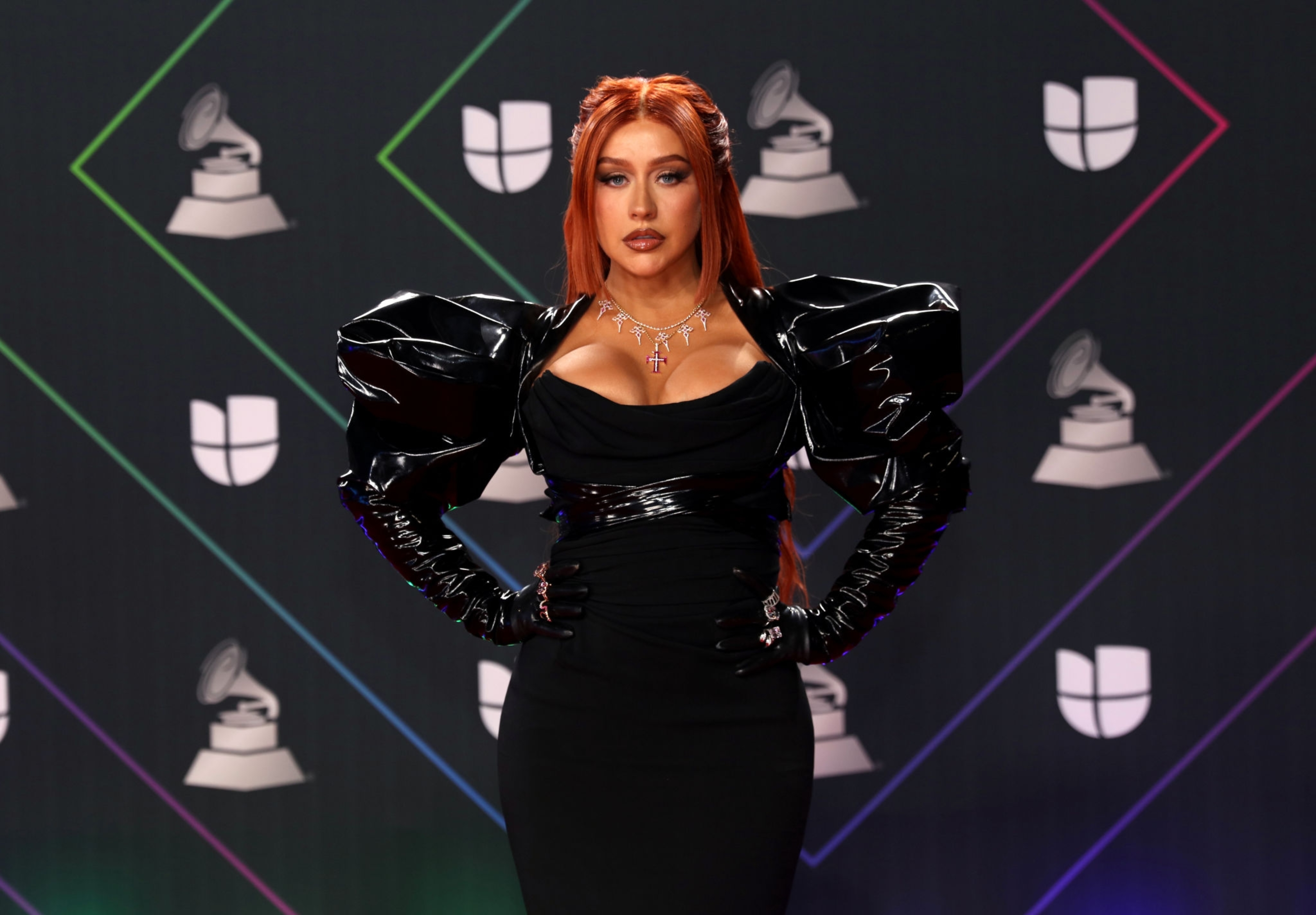 Christina_Aguilera_Red_Carpet_22nd_Annual_Latin_GRAMMY_Awards_xtinadaily_0008~1.jpg Christina_Aguilera_Red_Carpet_22nd_Annual_Latin_GRAMMY_Awards_xtinadaily_0008~1.jpg