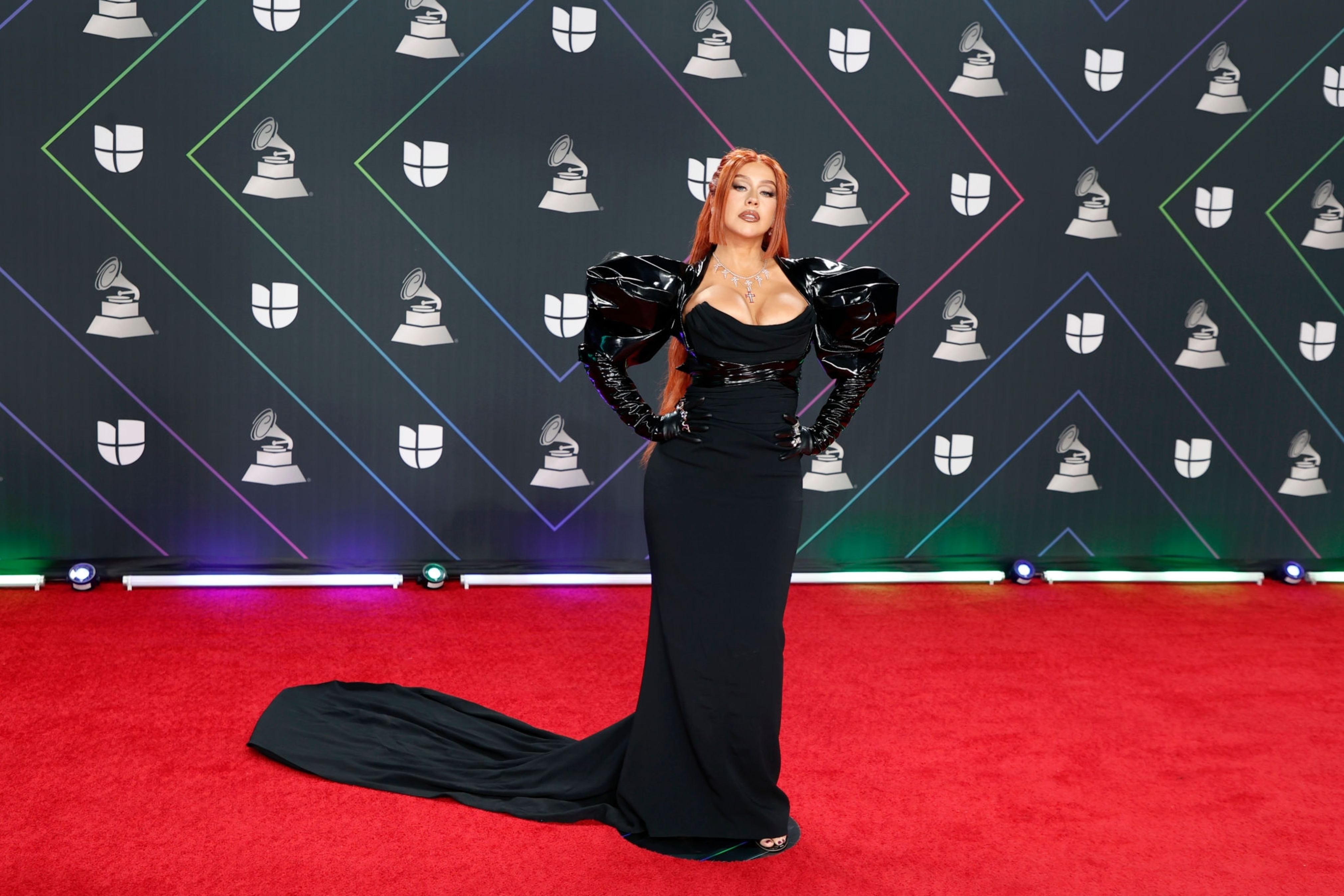 Christina_Aguilera_Red_Carpet_22nd_Annual_Latin_GRAMMY_Awards_xtinadaily_0017~1.jpg Christina_Aguilera_Red_Carpet_22nd_Annual_Latin_GRAMMY_Awards_xtinadaily_0017~1.jpg