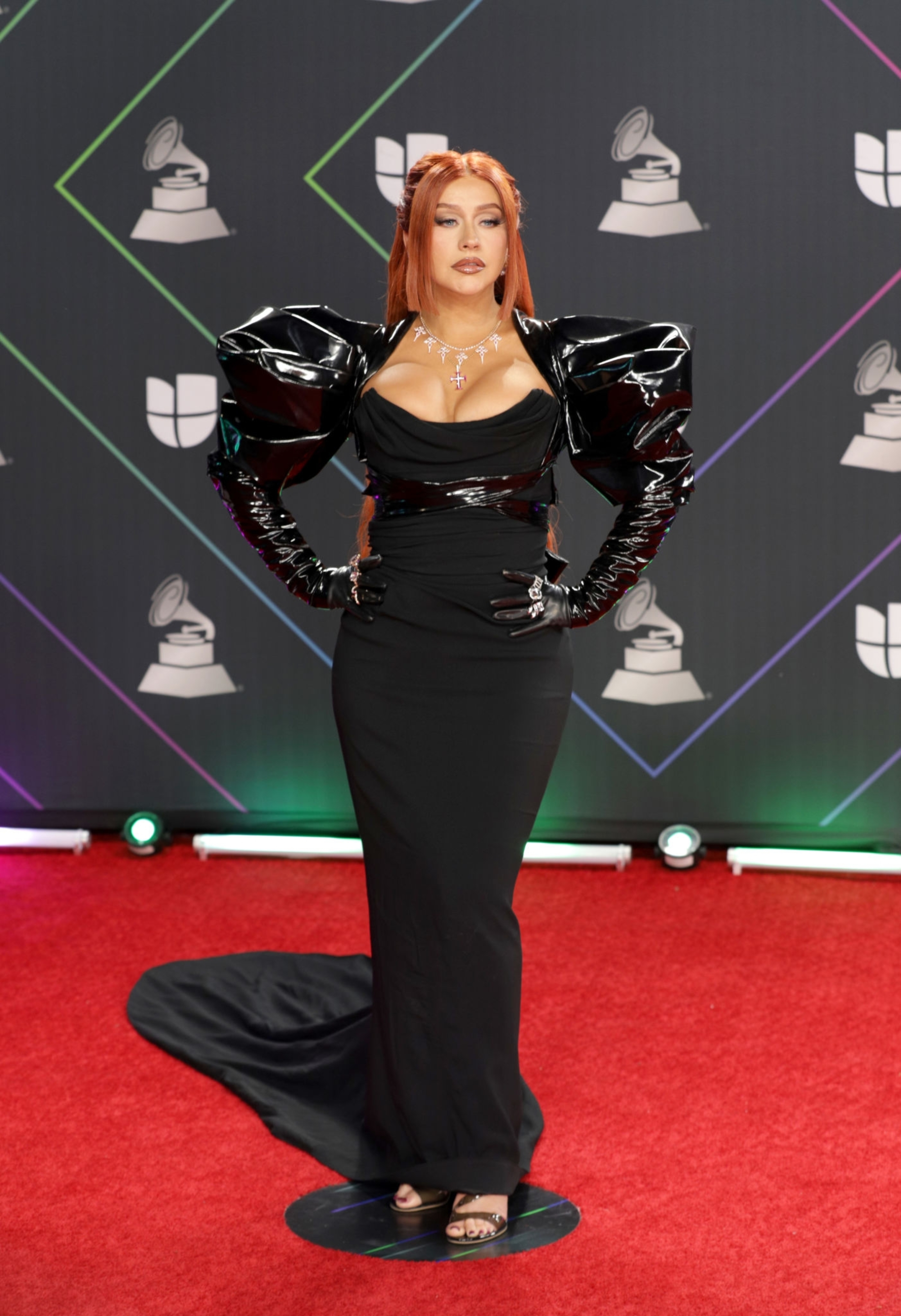 Christina_Aguilera_Red_Carpet_22nd_Annual_Latin_GRAMMY_Awards_xtinadaily_0024~1.jpg Christina_Aguilera_Red_Carpet_22nd_Annual_Latin_GRAMMY_Awards_xtinadaily_0024~1.jpg