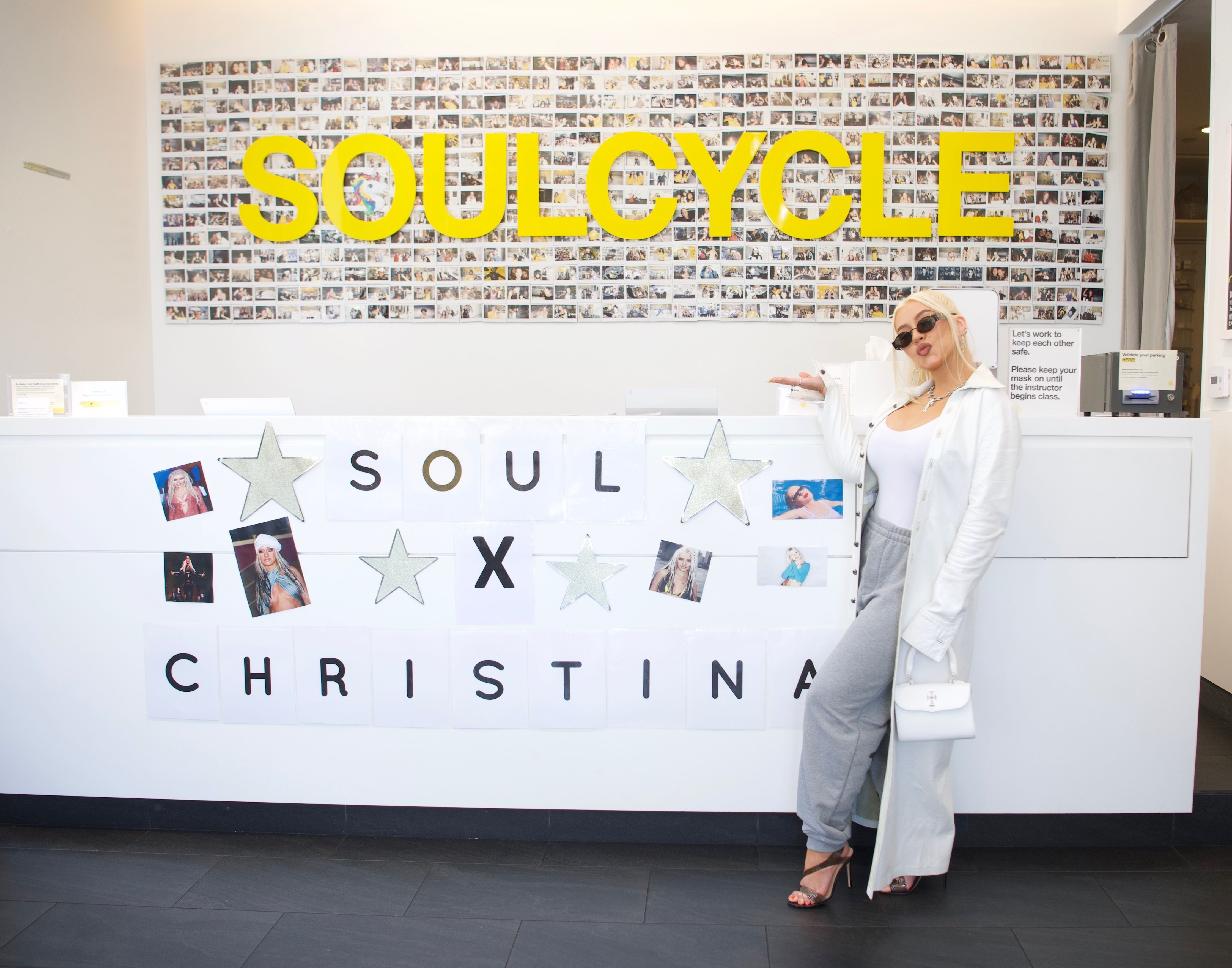 Christina_Aguilera_SoulCycle_Class_05.jpg
