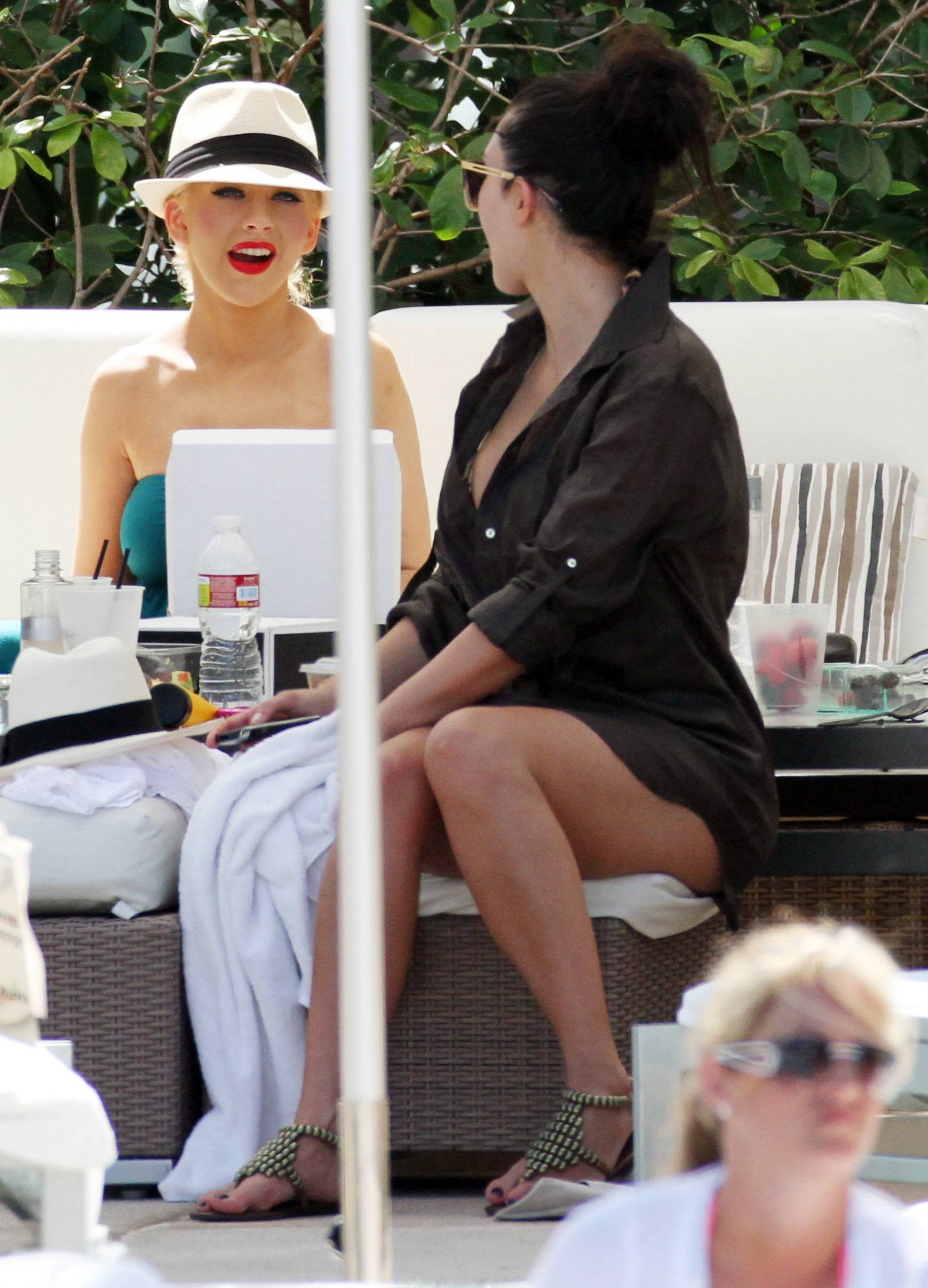 Christina_Aguilera_and_Kim_Kardashian_lounge_by_the_pool_for_a_friends_bachelor_party_at_the_Fountainebleau_in_Miami_-_June_12_-_Christina_Aguilera_Daily_00026.jpg Christina_Aguilera_and_Kim_Kardashian_lounge_by_the_pool_for_a_friends_bachelor_party_at_the_Fountainebleau_in_Miami_-_June_12_-_Christina_Aguilera_Daily_00026.jpg