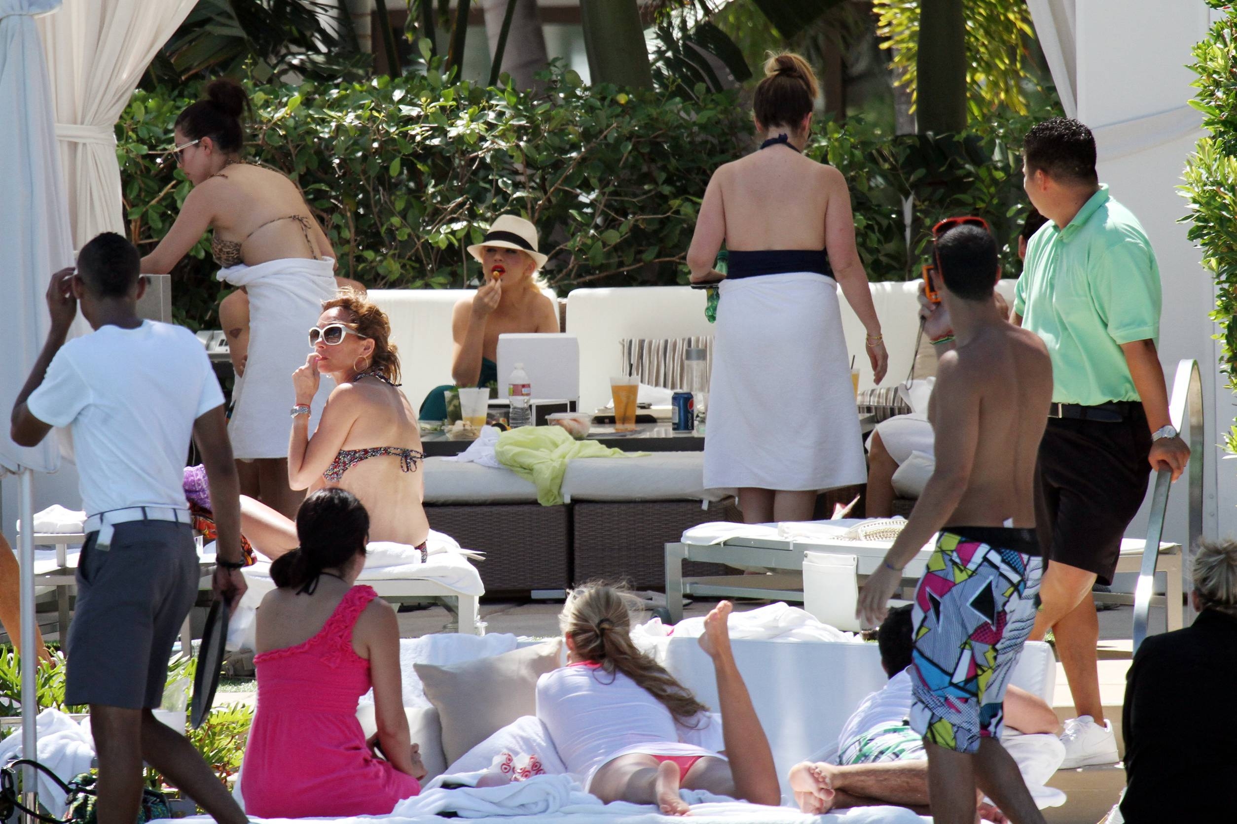 Christina_Aguilera_and_Kim_Kardashian_lounge_by_the_pool_for_a_friends_bachelor_party_at_the_Fountainebleau_in_Miami_-_June_12_-_Christina_Aguilera_Daily_00050.jpg Christina_Aguilera_and_Kim_Kardashian_lounge_by_the_pool_for_a_friends_bachelor_party_at_the_Fountainebleau_in_Miami_-_June_12_-_Christina_Aguilera_Daily_00050.jpg