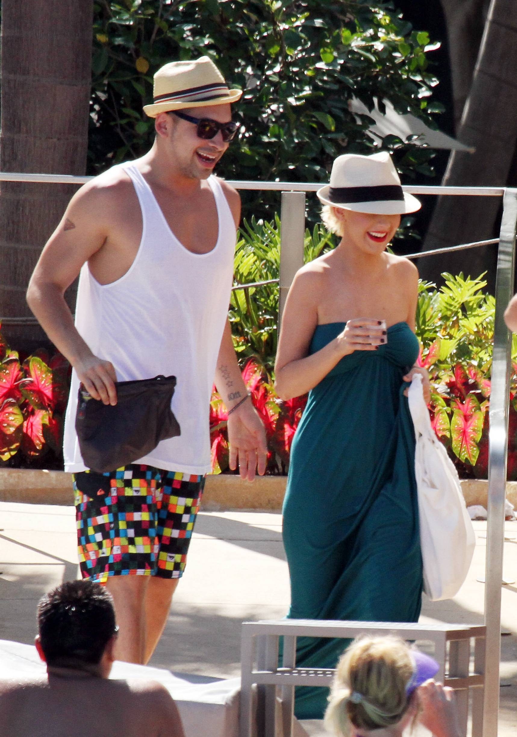 Christina_Aguilera_and_Kim_Kardashian_lounge_by_the_pool_for_a_friends_bachelor_party_at_the_Fountainebleau_in_Miami_-_June_12_-_Christina_Aguilera_Daily_00082.jpg Christina_Aguilera_and_Kim_Kardashian_lounge_by_the_pool_for_a_friends_bachelor_party_at_the_Fountainebleau_in_Miami_-_June_12_-_Christina_Aguilera_Daily_00082.jpg