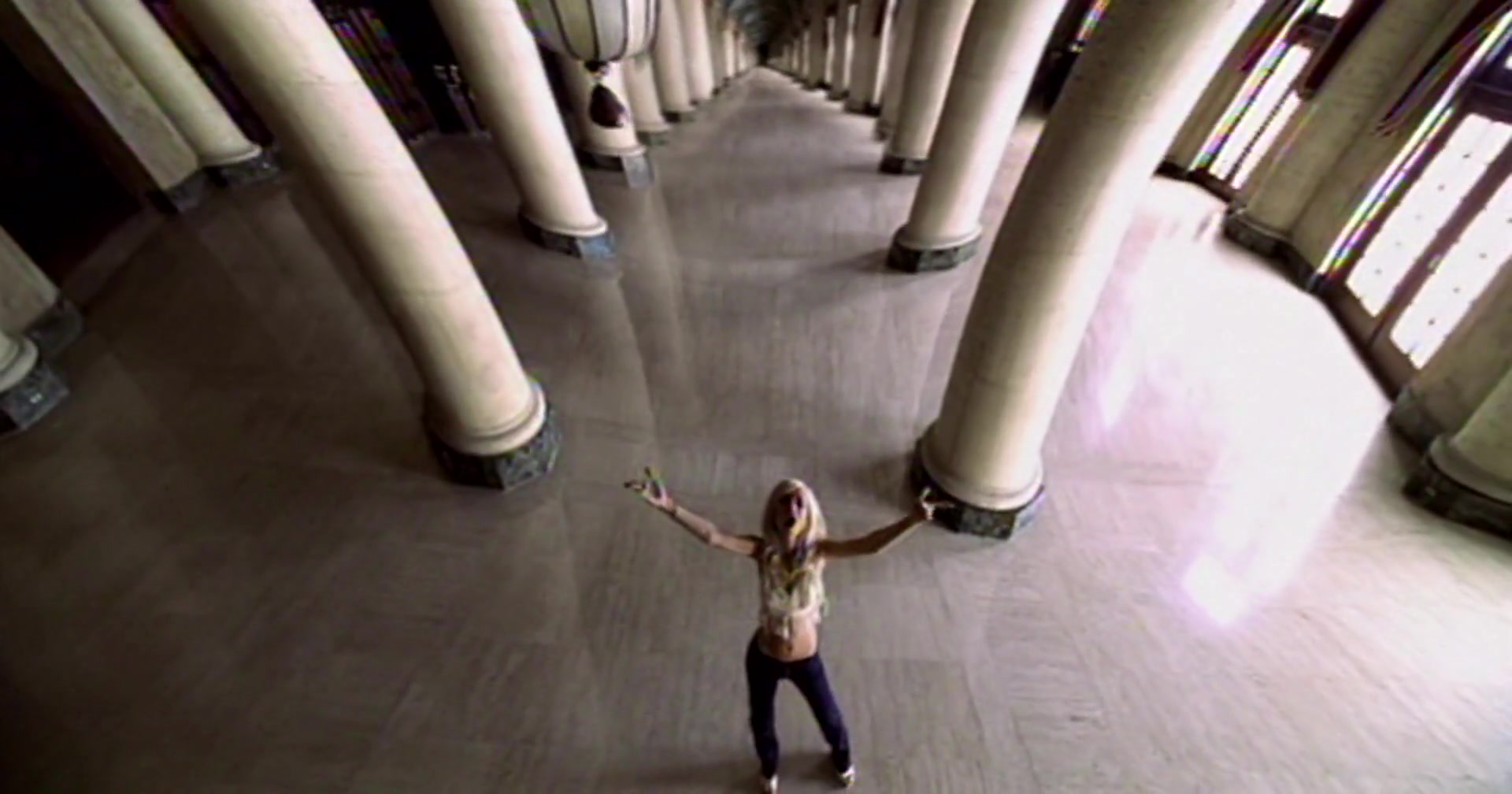 Christina_Aguilera_ft__Ricky_-_No_Body_Wants_To_Be_Lonely_152.jpg Christina_Aguilera_ft__Ricky_-_No_Body_Wants_To_Be_Lonely_152.jpg