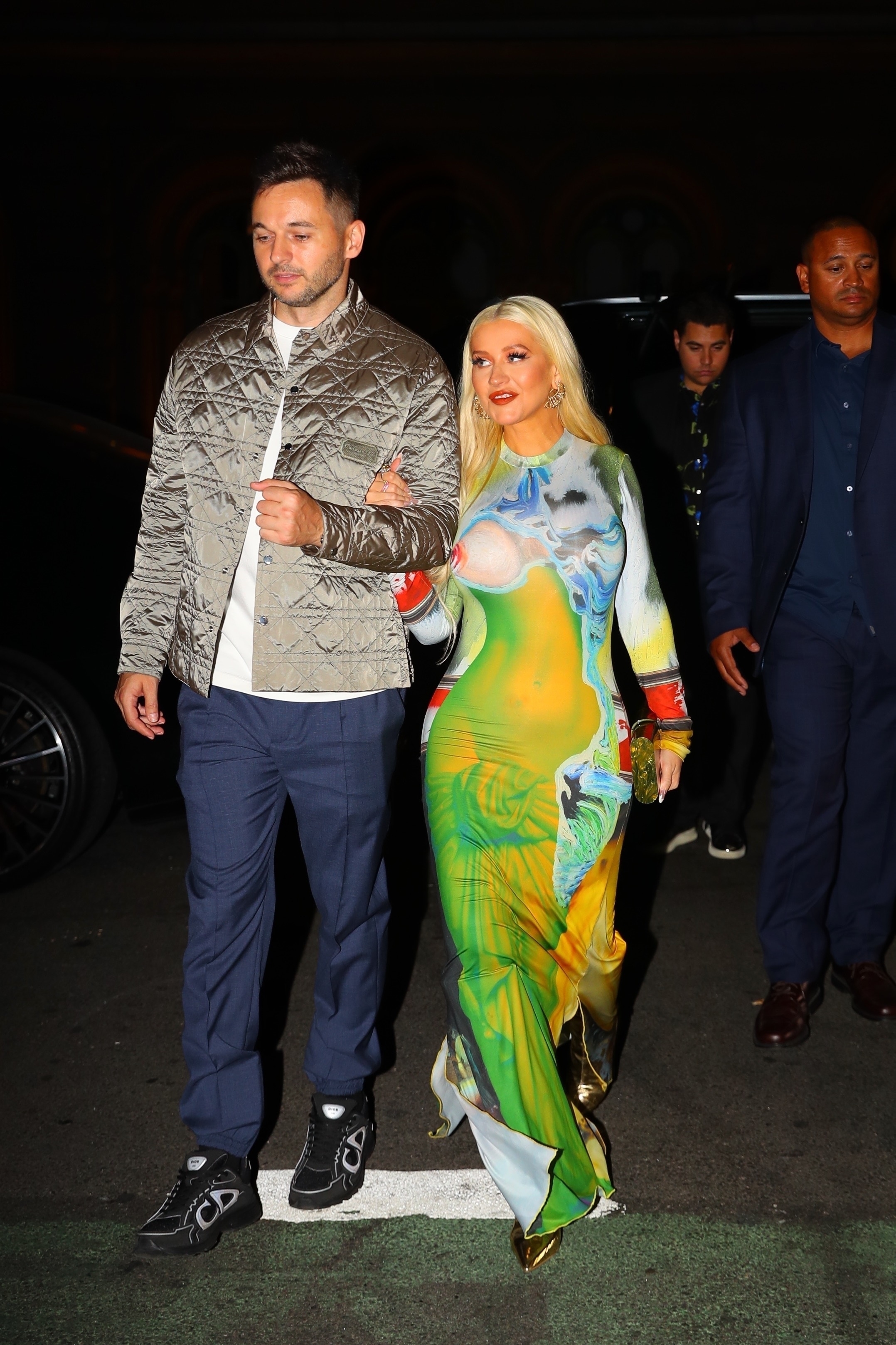 Christina_Aguilera_spotted_out_in_SoHo2C_New_York_0005.jpg