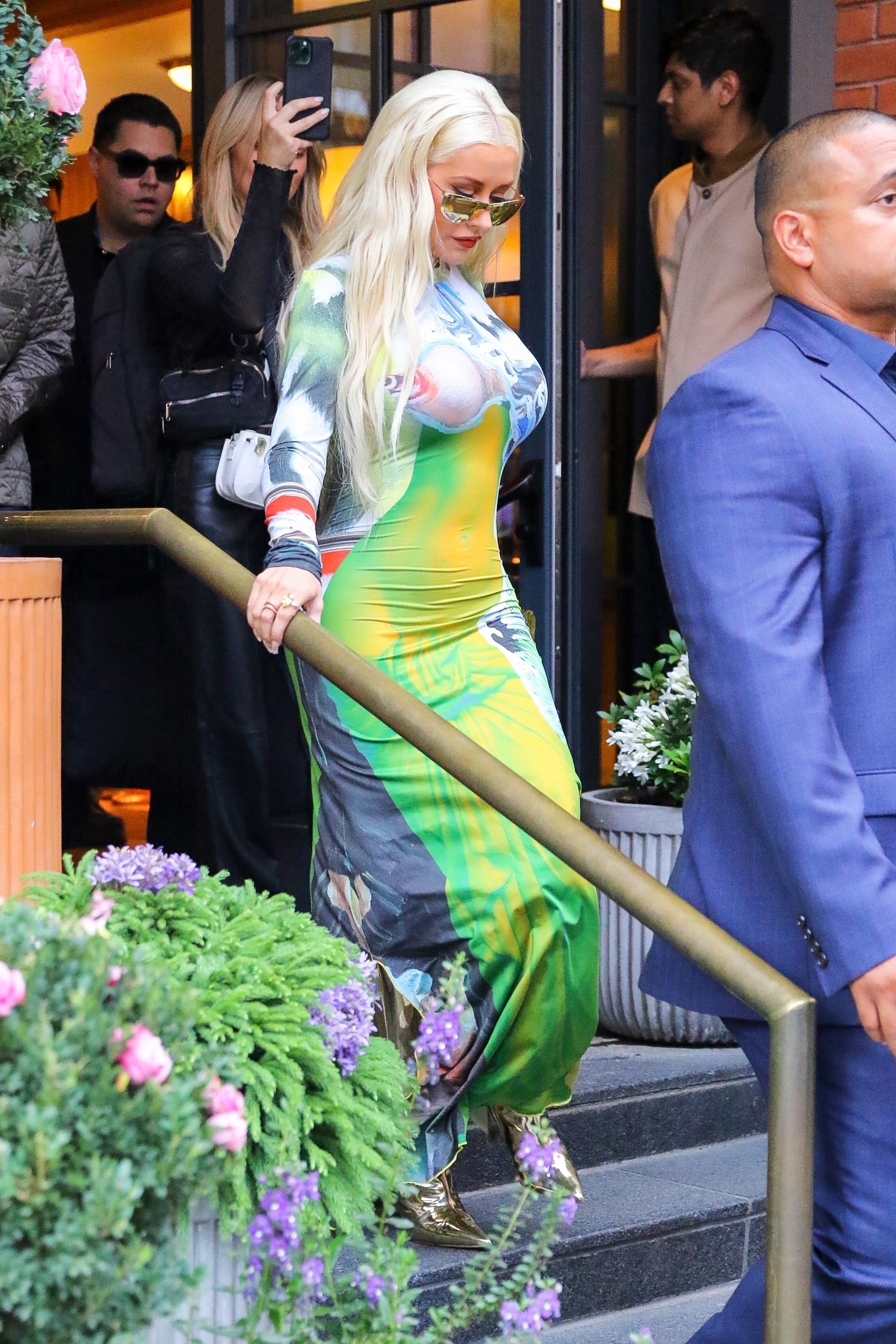 Christina_Aguilera_spotted_out_in_SoHo2C_New_York_0042.jpg